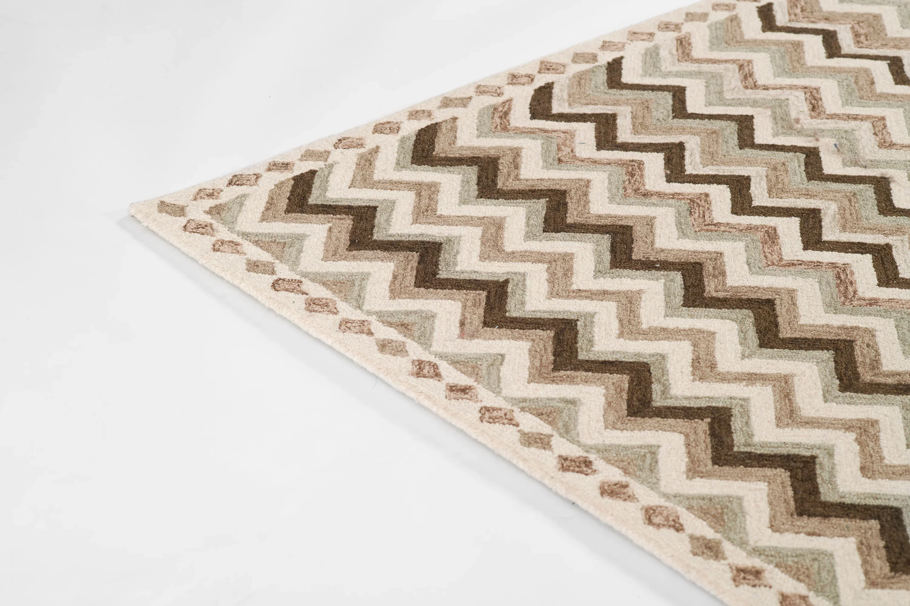 Abbott Zigzag Stripe Rug - Image 32