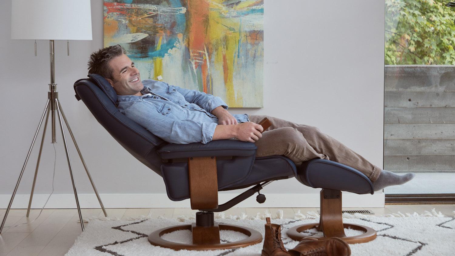 Admiral R Recliner with Footstool - Image 4