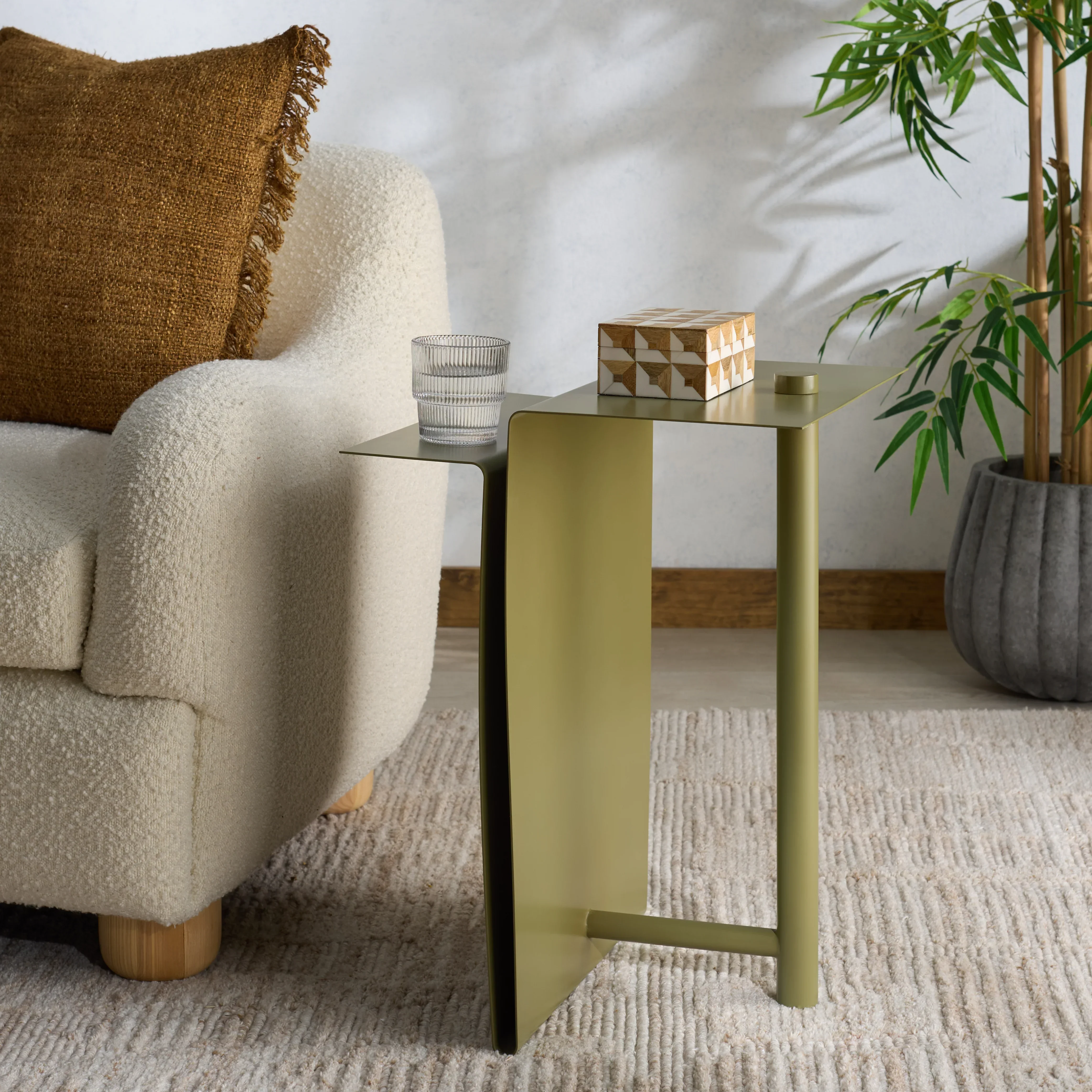 Aldwyn Metal Accent Table - Image 14