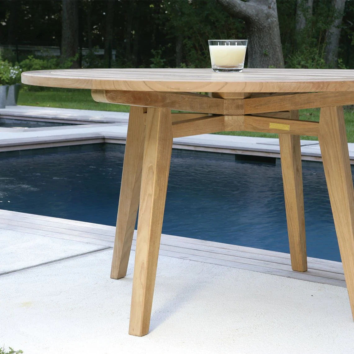 Algarve 52" Round Dining Table - Image 3