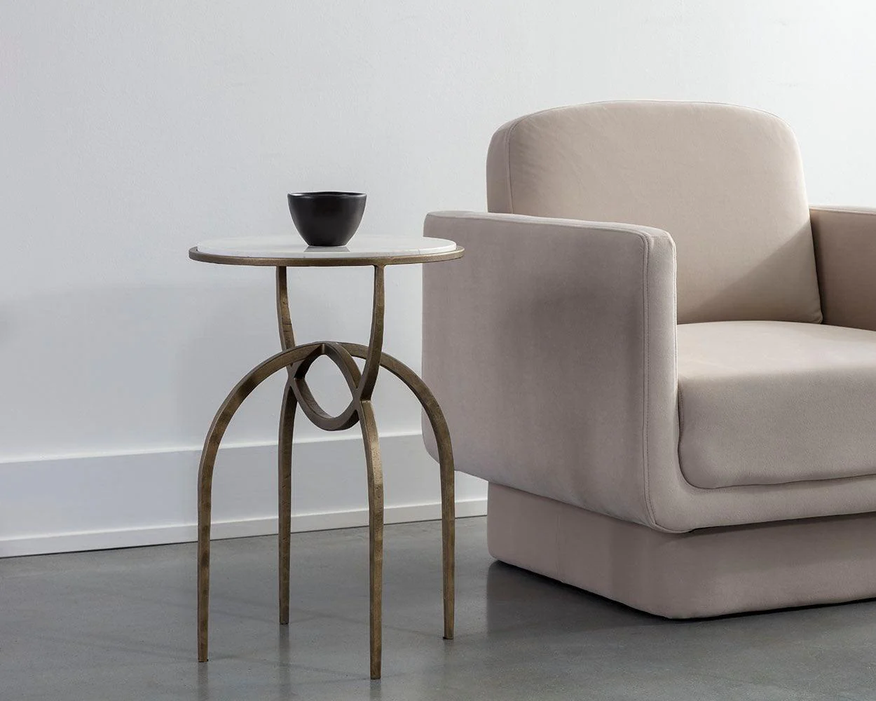 Alicent End Table - Image 5