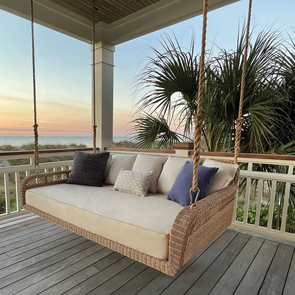 Amelia Hanging Daybed - Image 3
