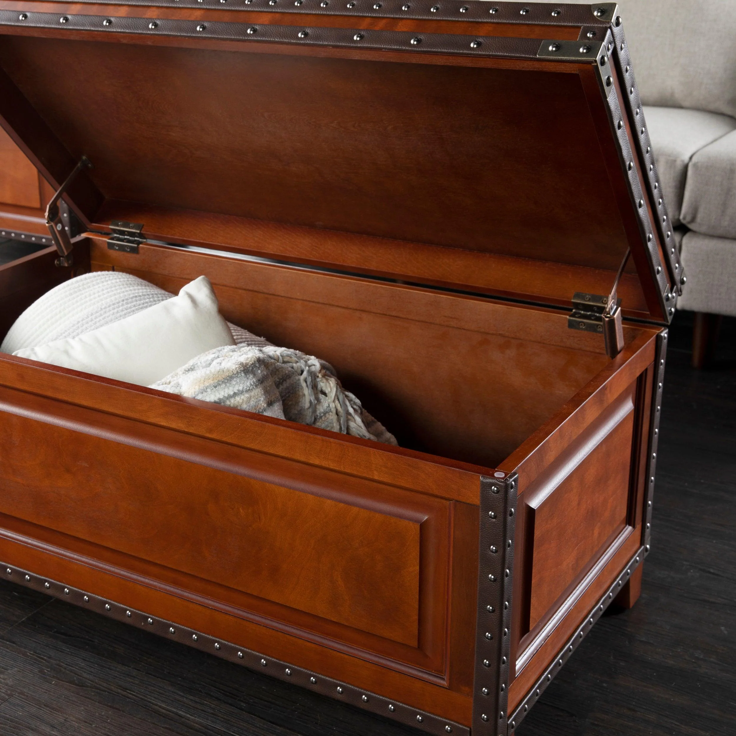 Amherst Trunk Coffee Table w/ Storage - Image 6