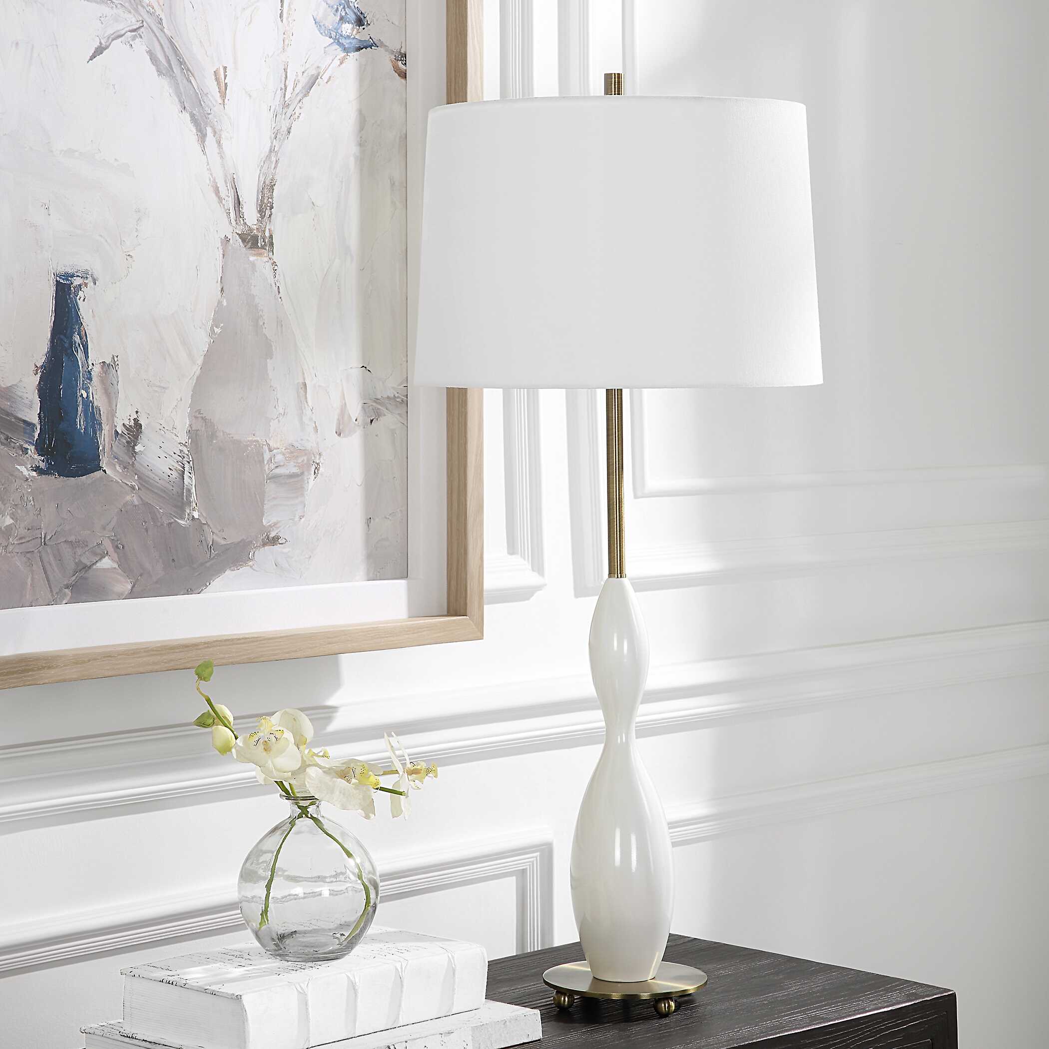 Annora Glossy White Table Lamp - Image 3