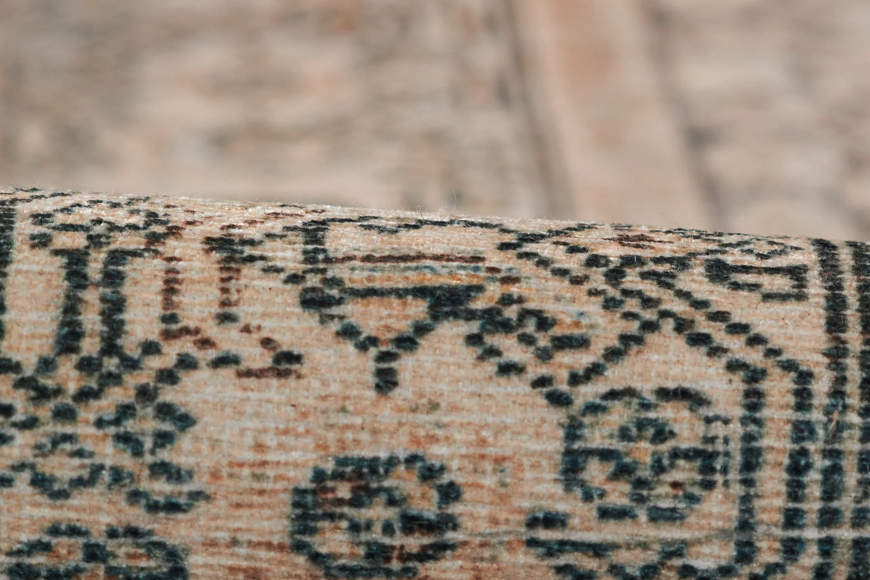 Ariana 7 Rug - Image 4