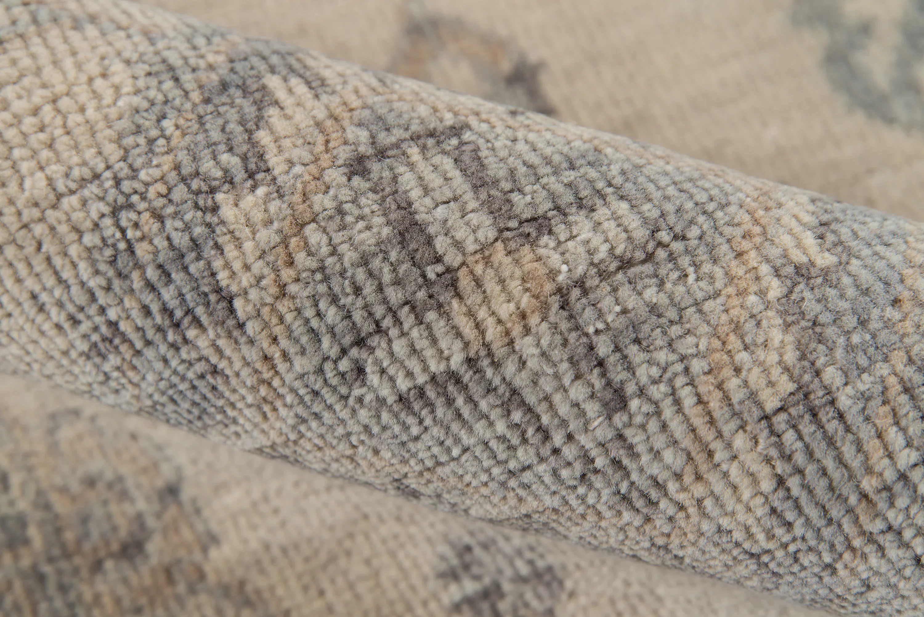 Banaras 3 Rug - Image 4