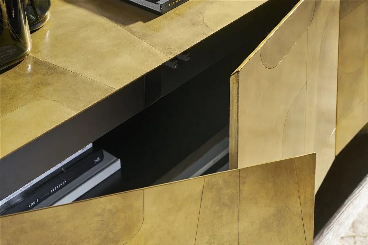 Calder Buffet - Image 2