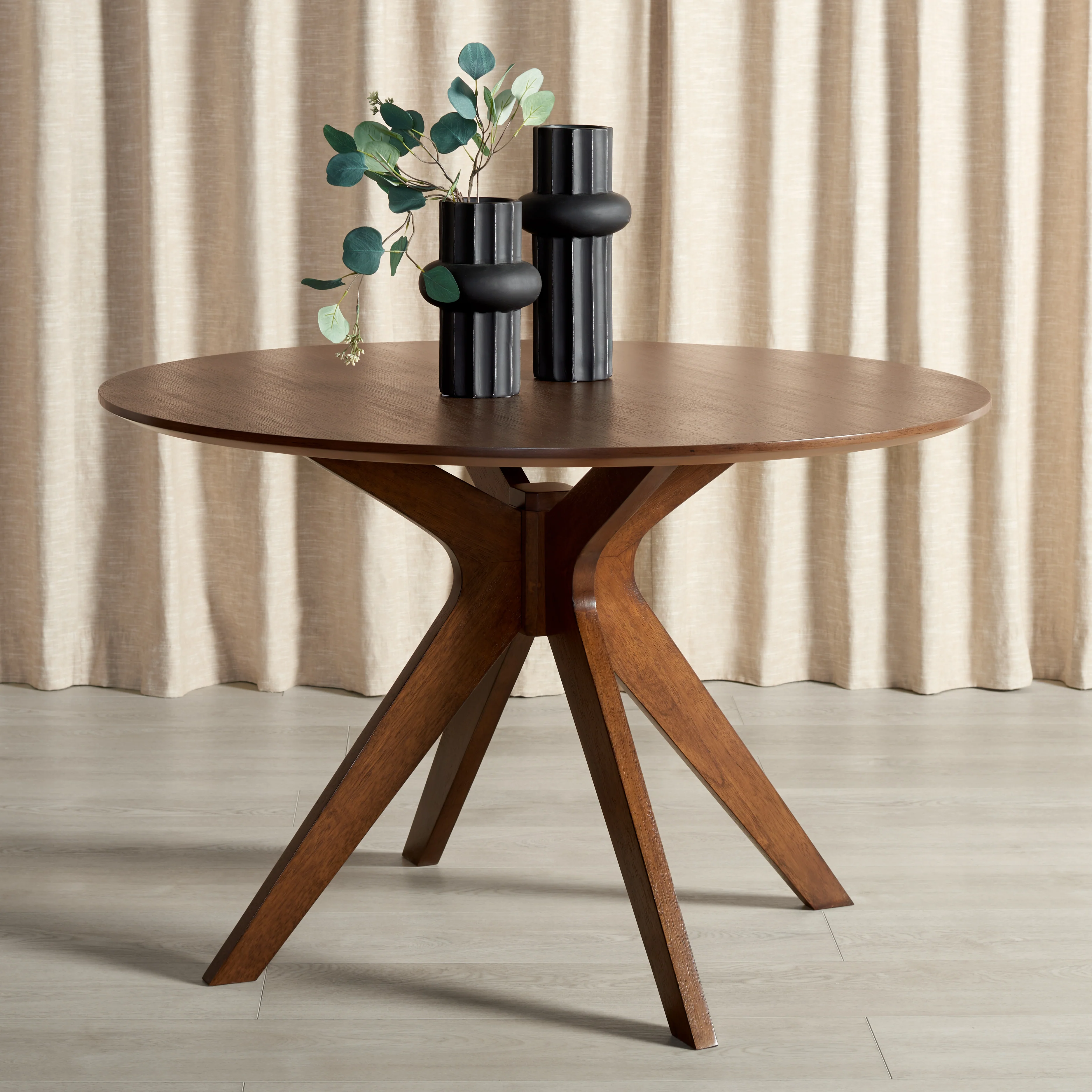 Carolee 46" Round Dining Table - Image 18