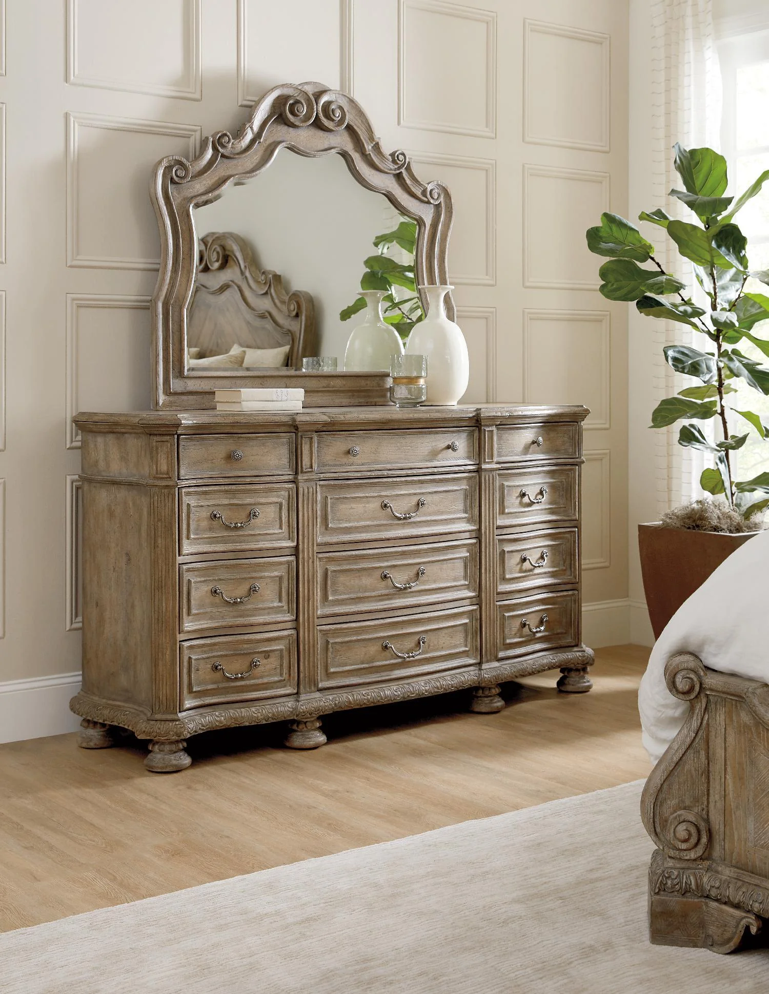 Castella Twelve Drawer Dresser - Image 3