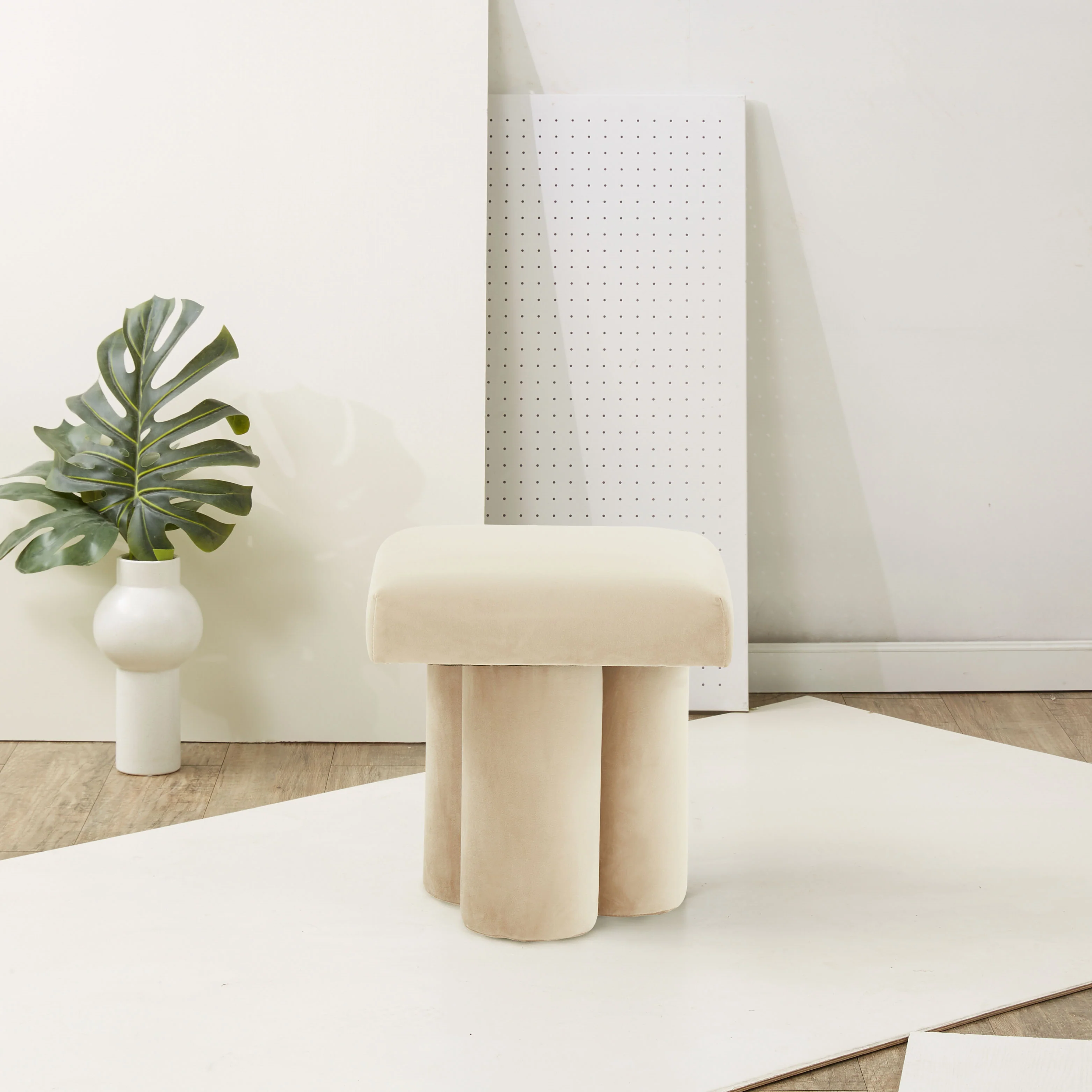 Deangelo Velvet Ottoman - Image 12