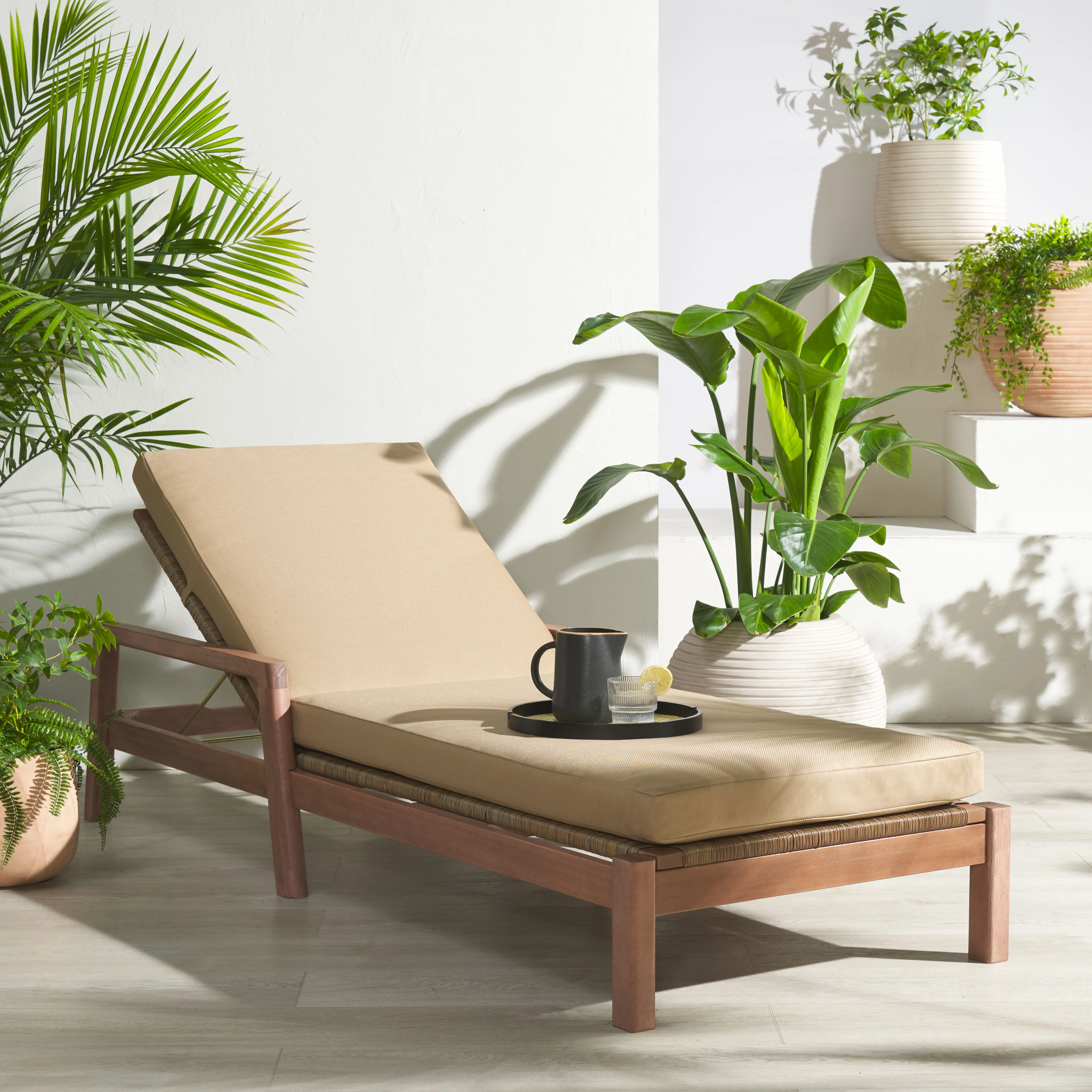 Donnamaria Wicker Sun Lounger - Image 11