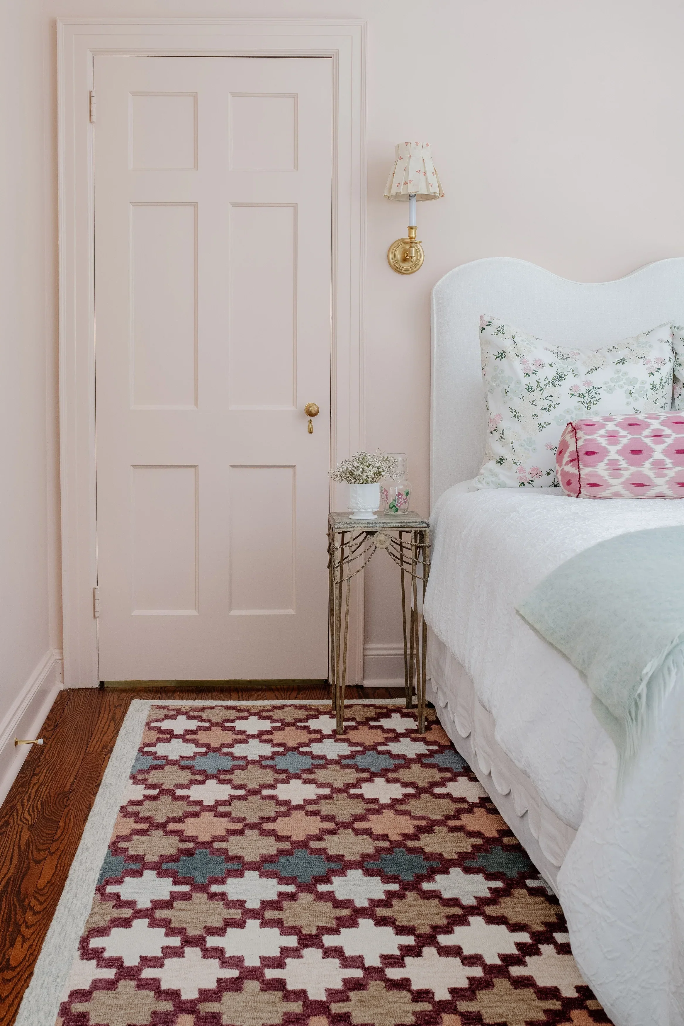 Abbott Diamond Trellis Rug - Image 22