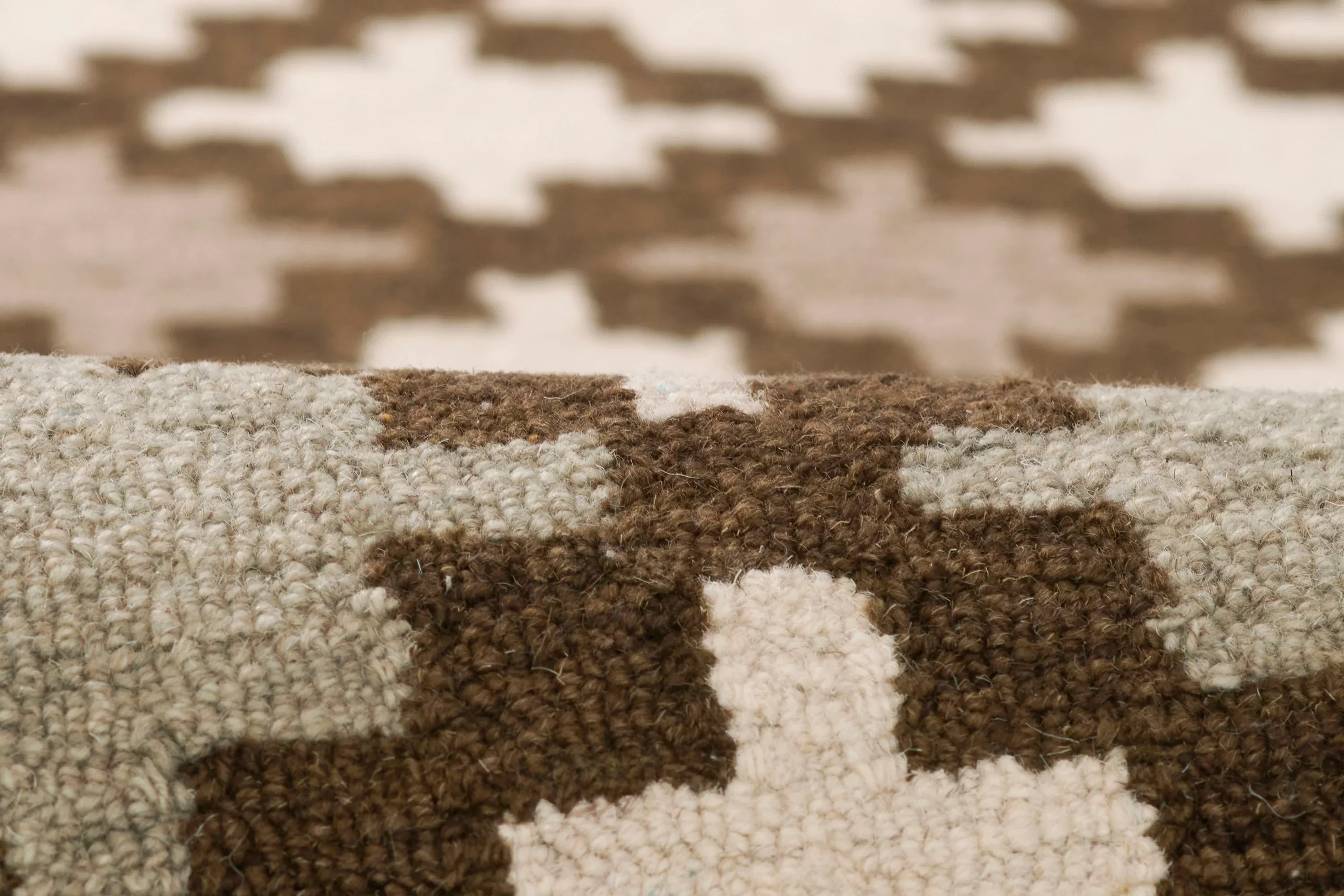 Abbott Diamond Trellis Rug - Image 26