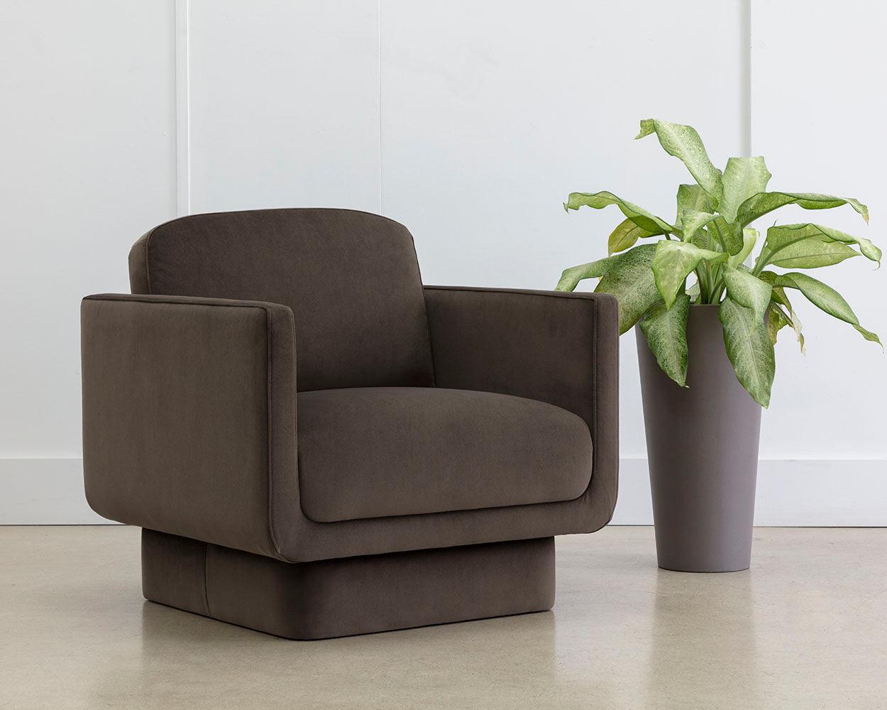 Everton Lounge Chair - Image 2