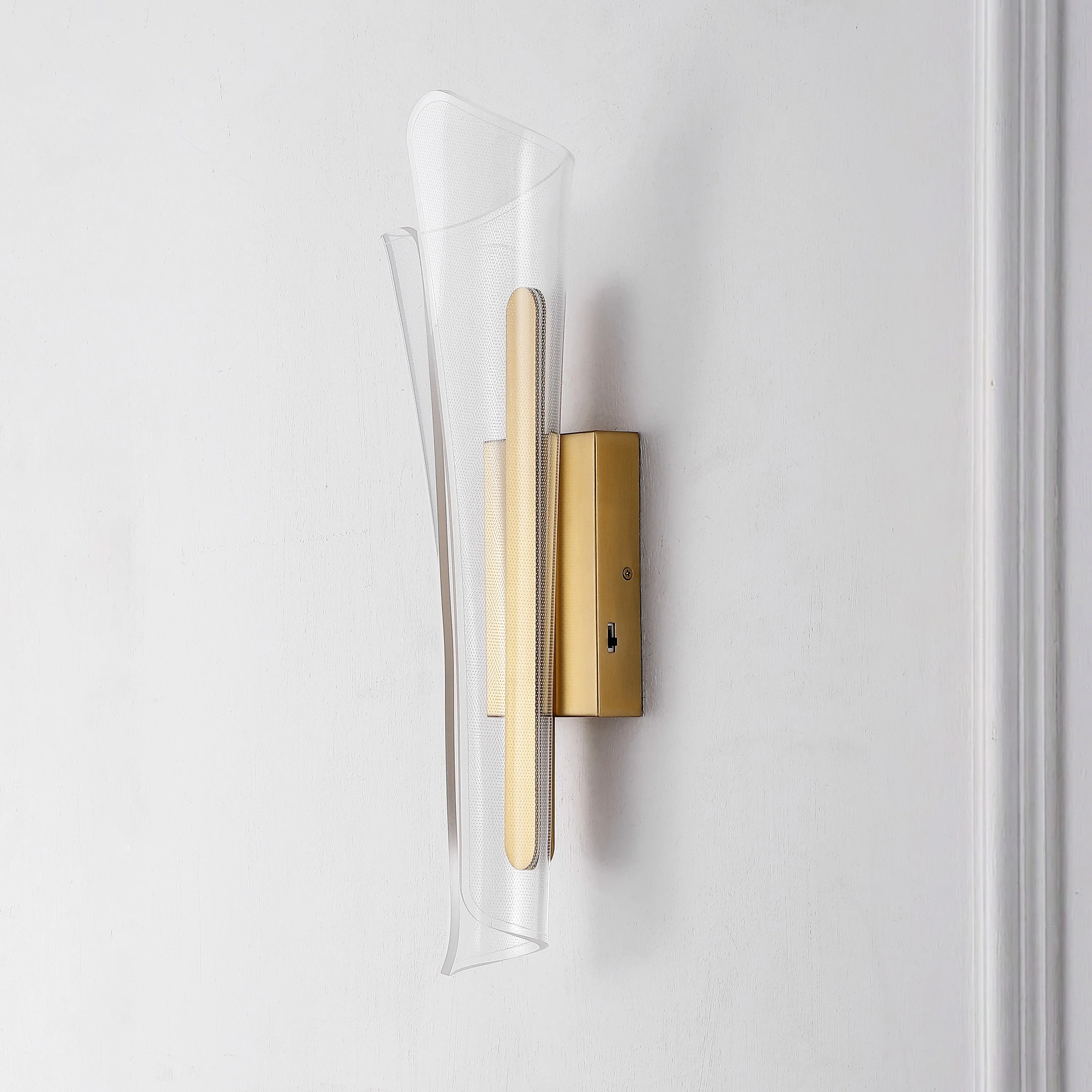 Fenric Acrylic Wall Sconce - Image 7