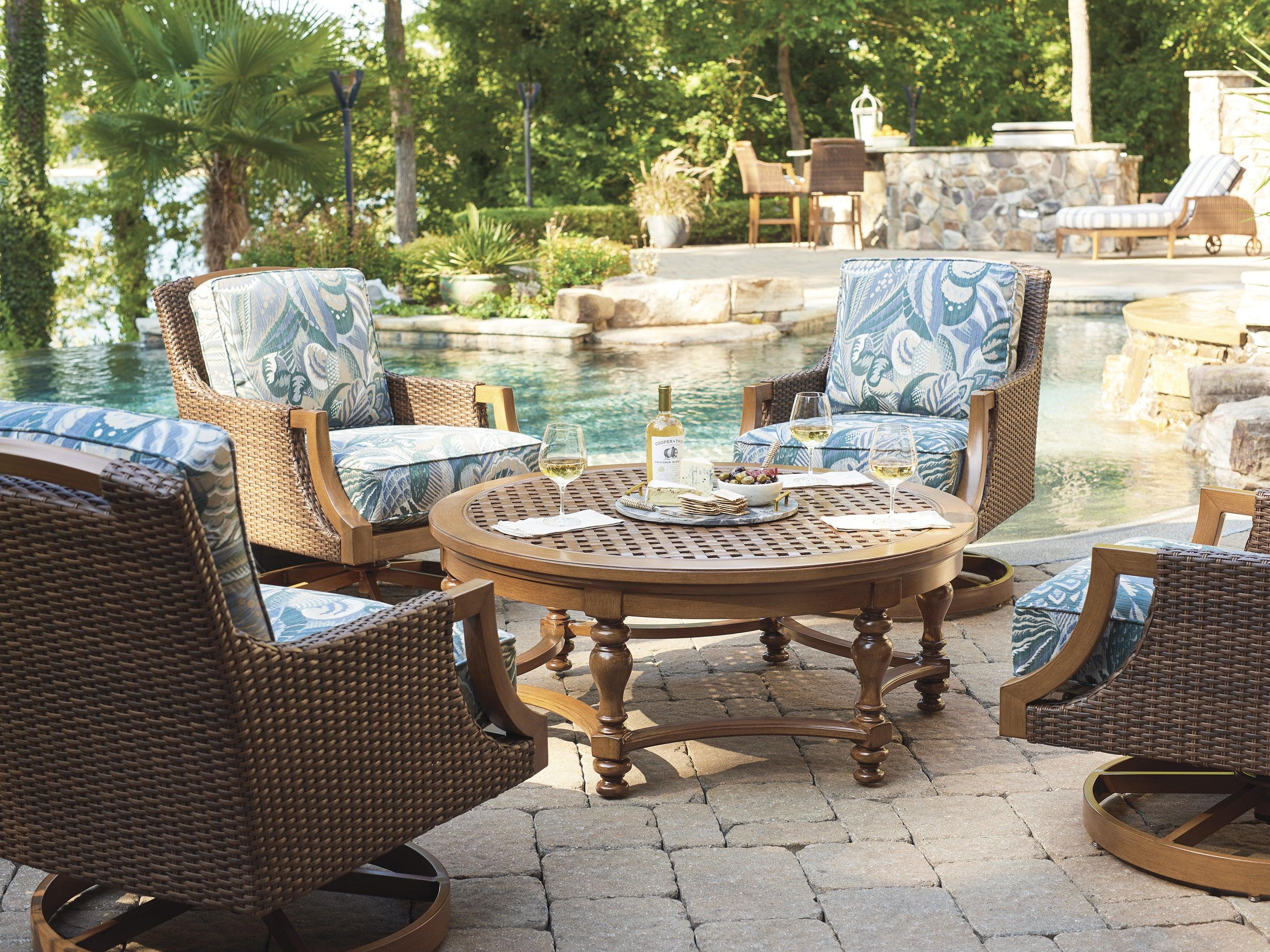 Harbor Isle Round Cocktail Table - Image 3