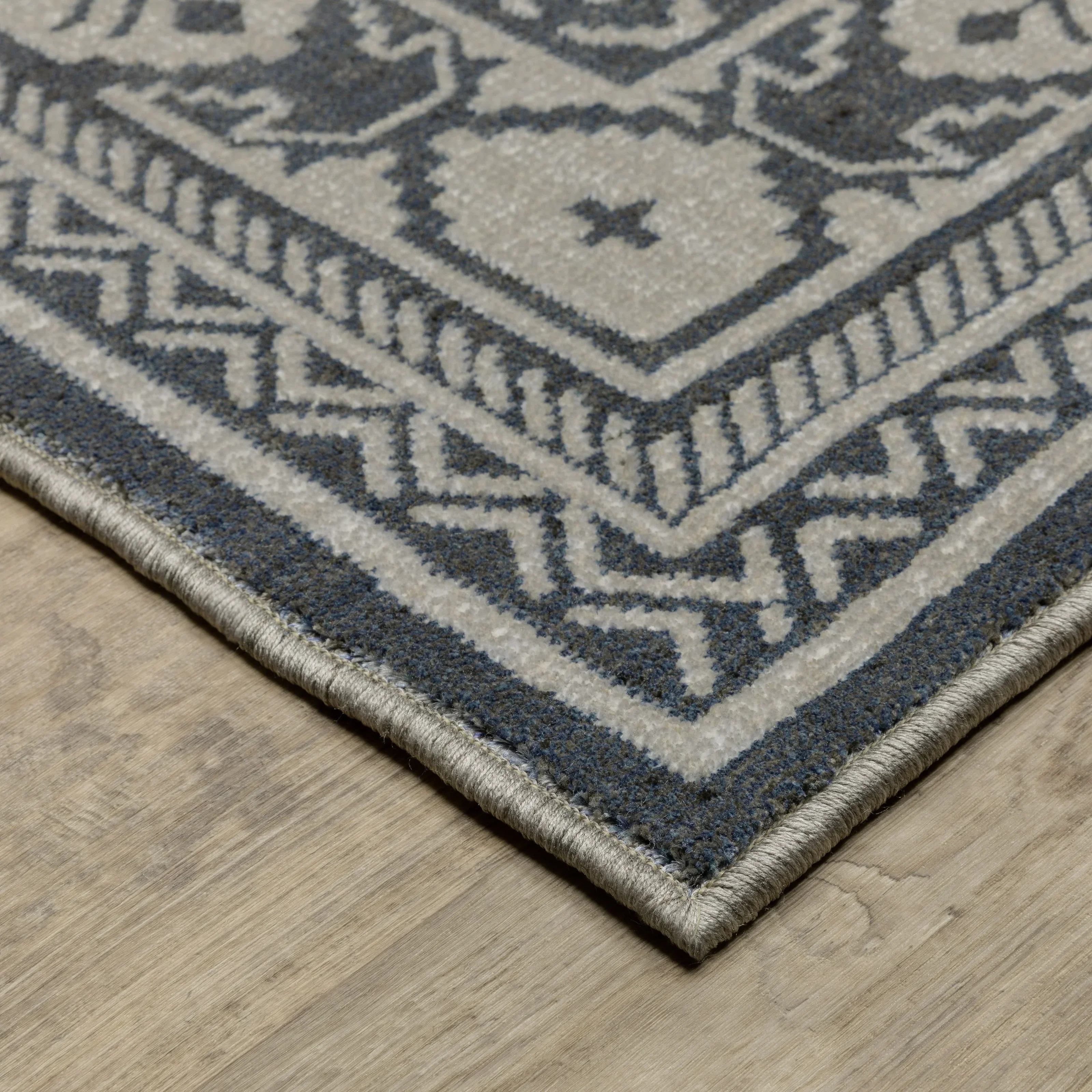 Intrigue INT0605 - Image 3