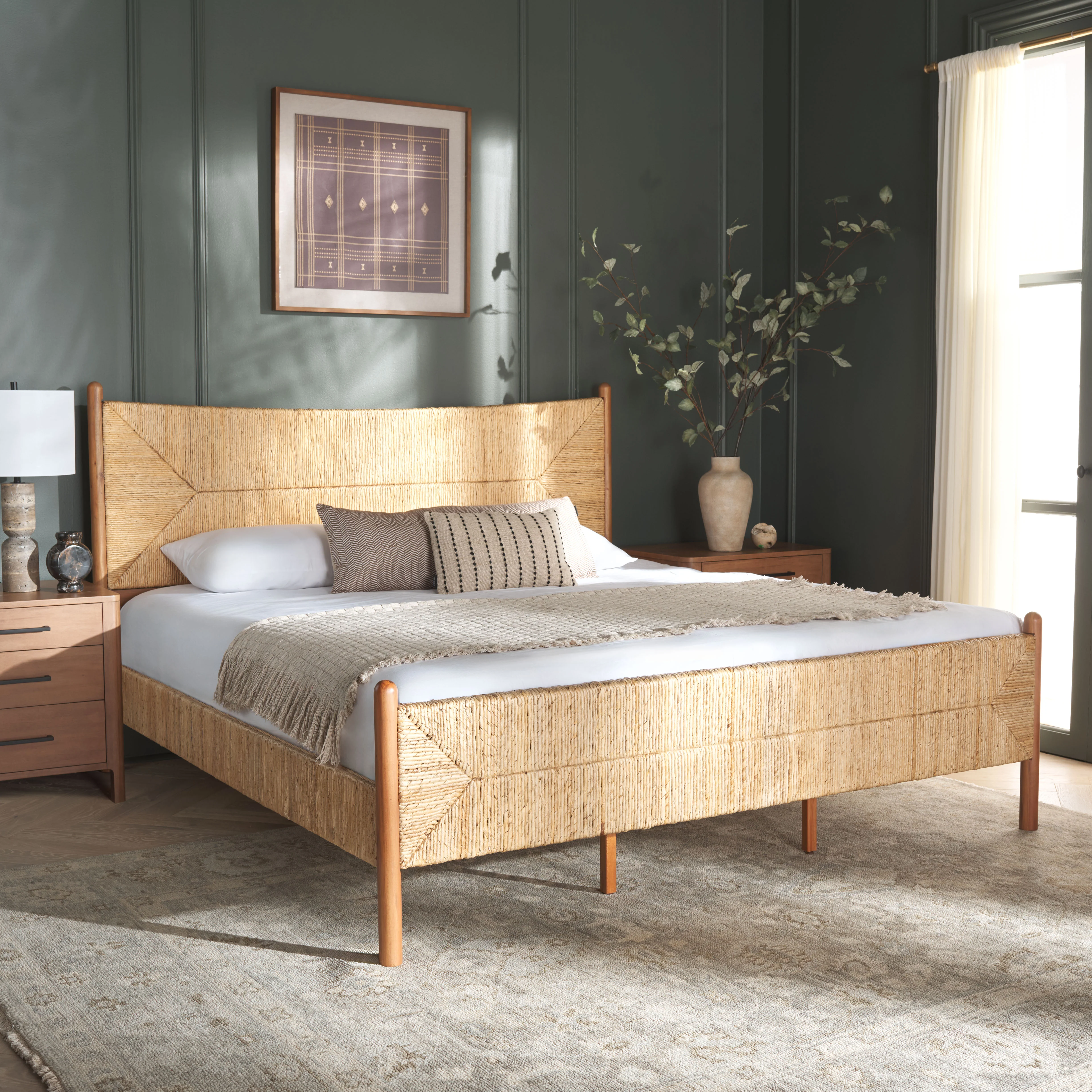 Ivyanne Banana Stem Queen Bed - Image 12