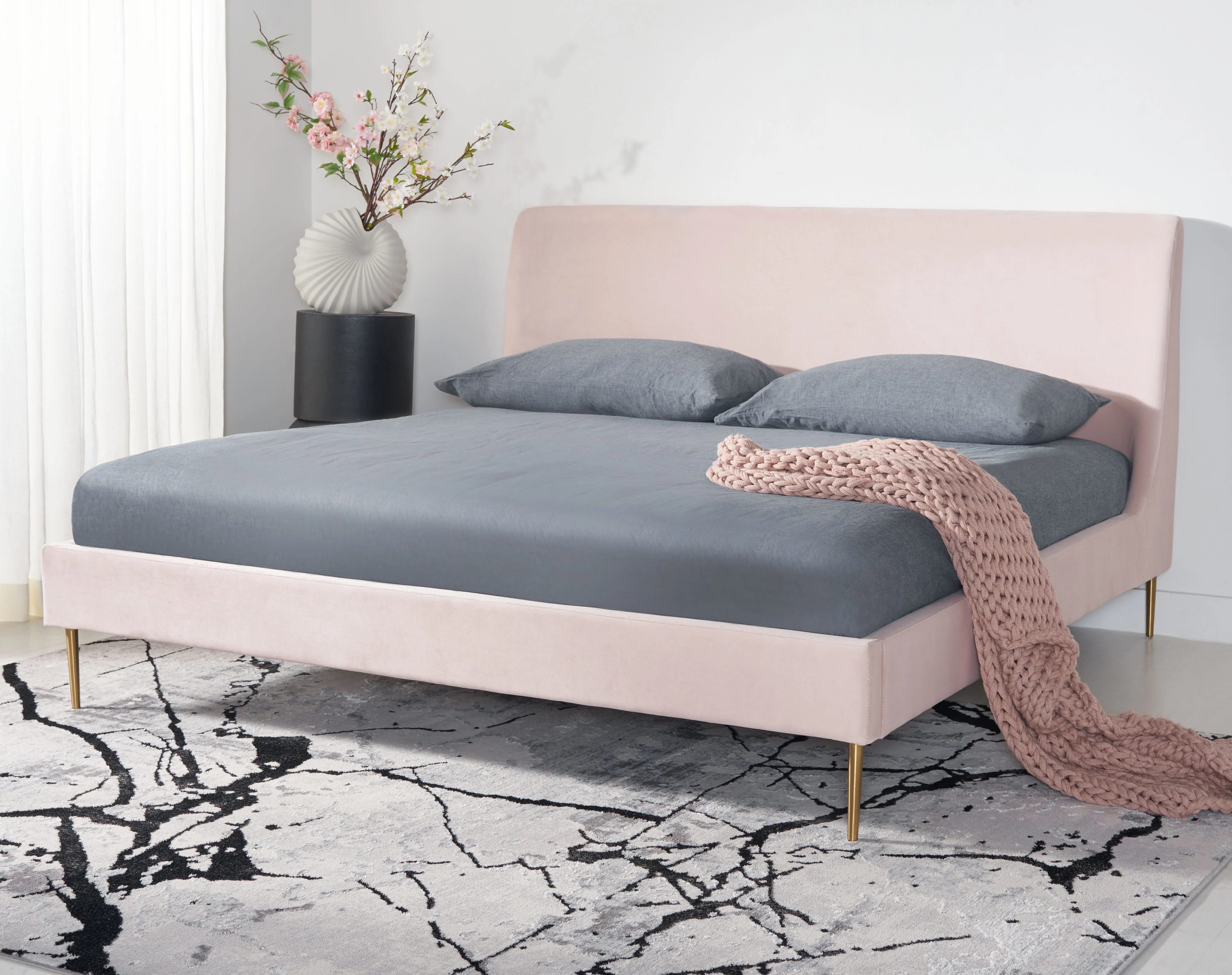 Jaiden Upholstered Queen Bed - Image 38
