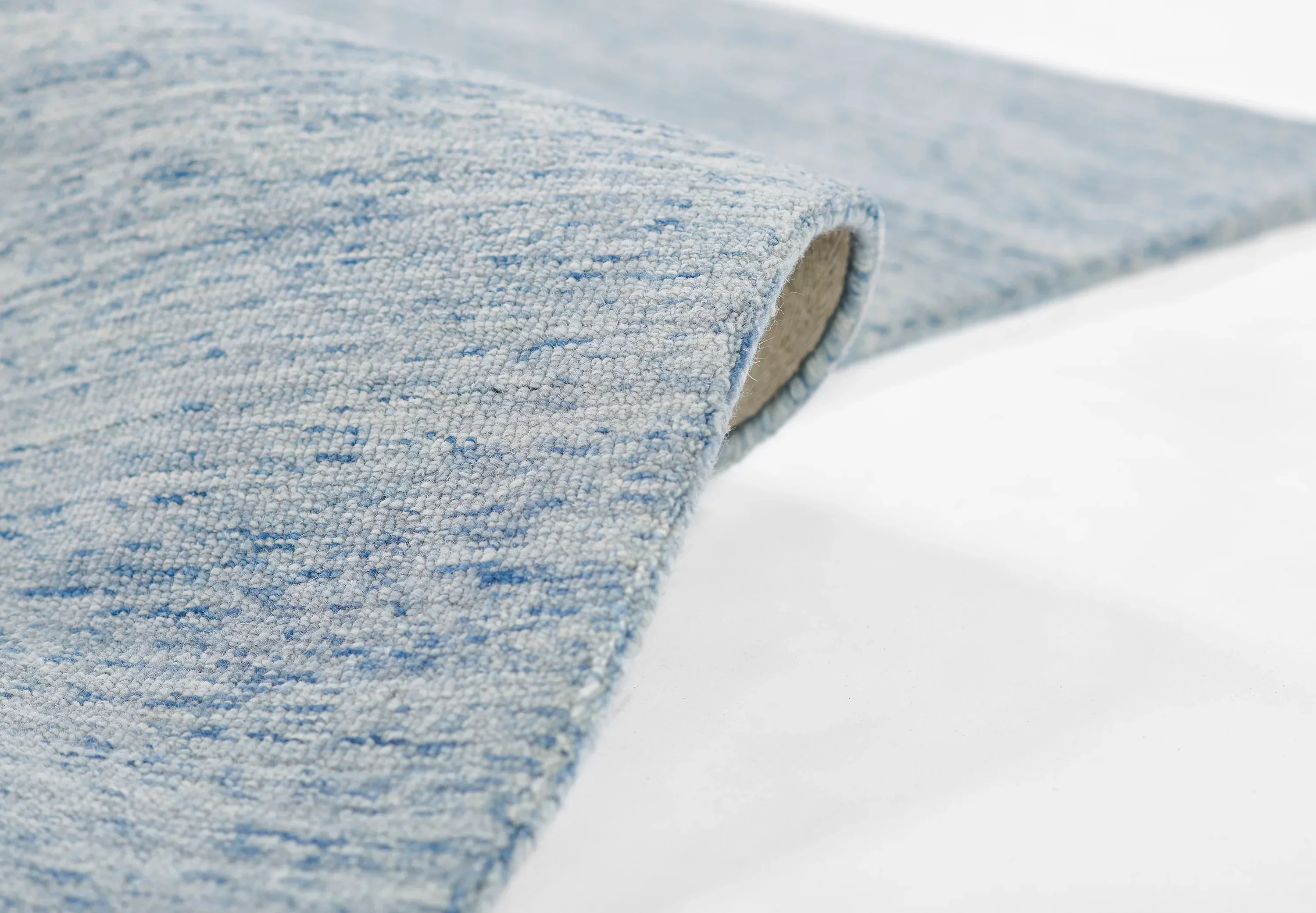 James 1 Rug - Image 25