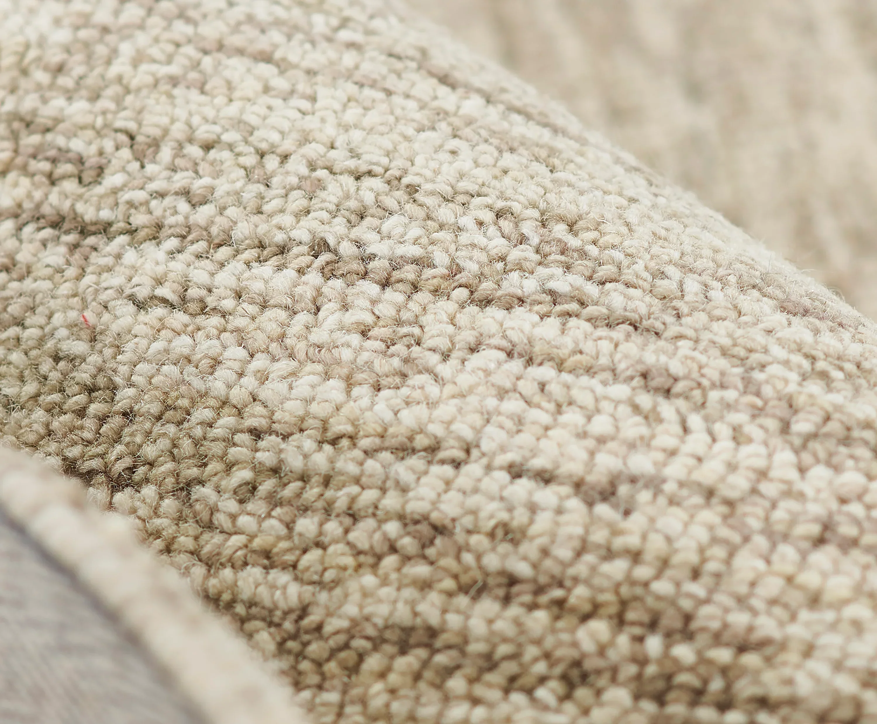 James 1 Rug - Image 41