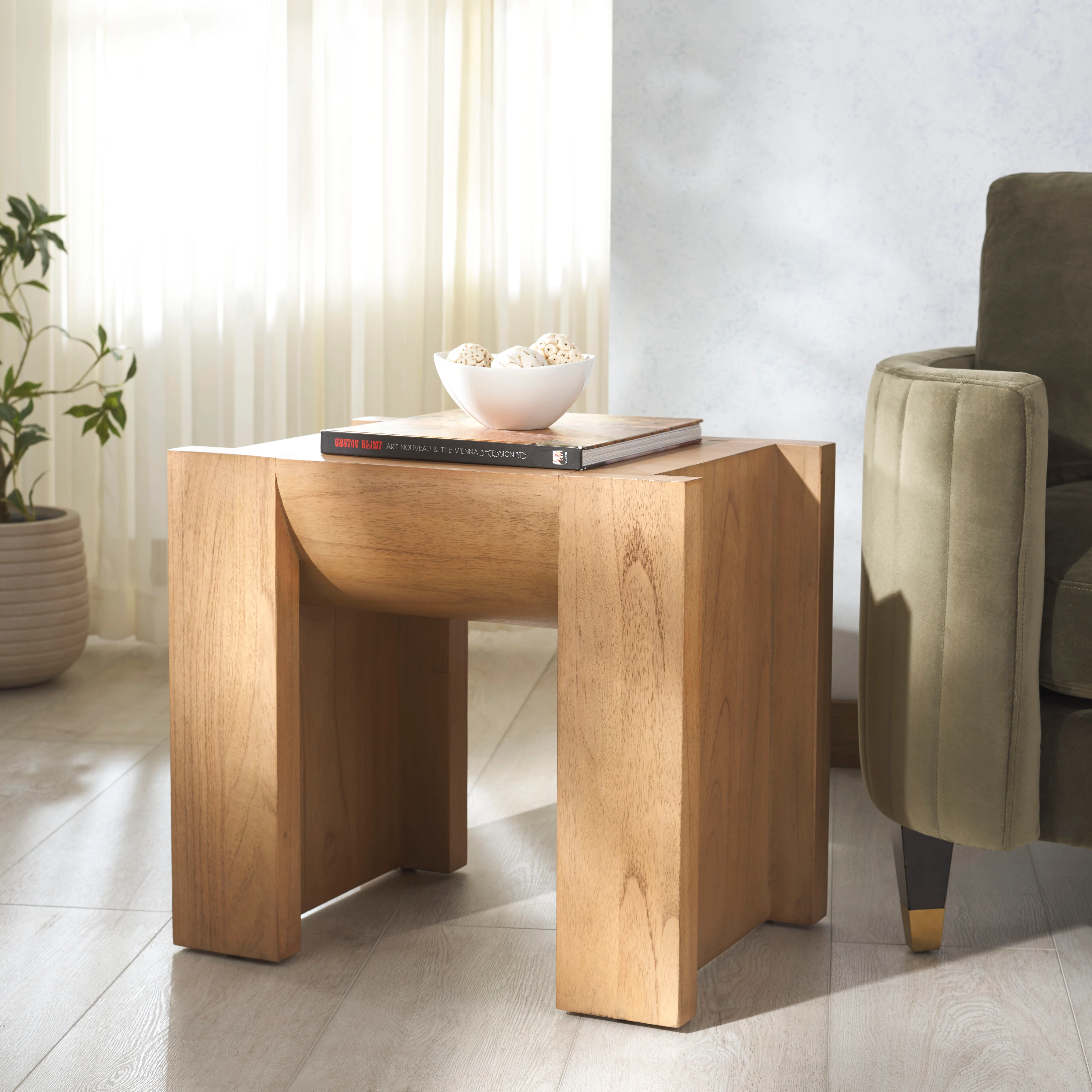 Jessandria Wood Accent Table - Image 2