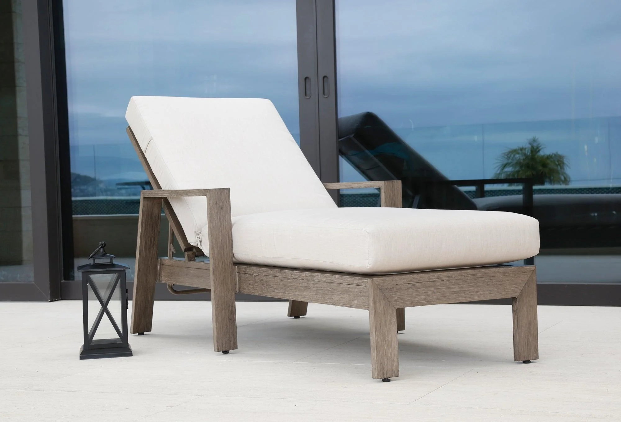 Laguna Chaise Lounge in Canvas Flax, No Welt - Image 2
