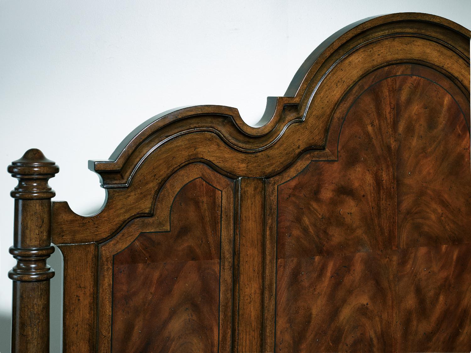 Leesburg Poster Bed - Image 2