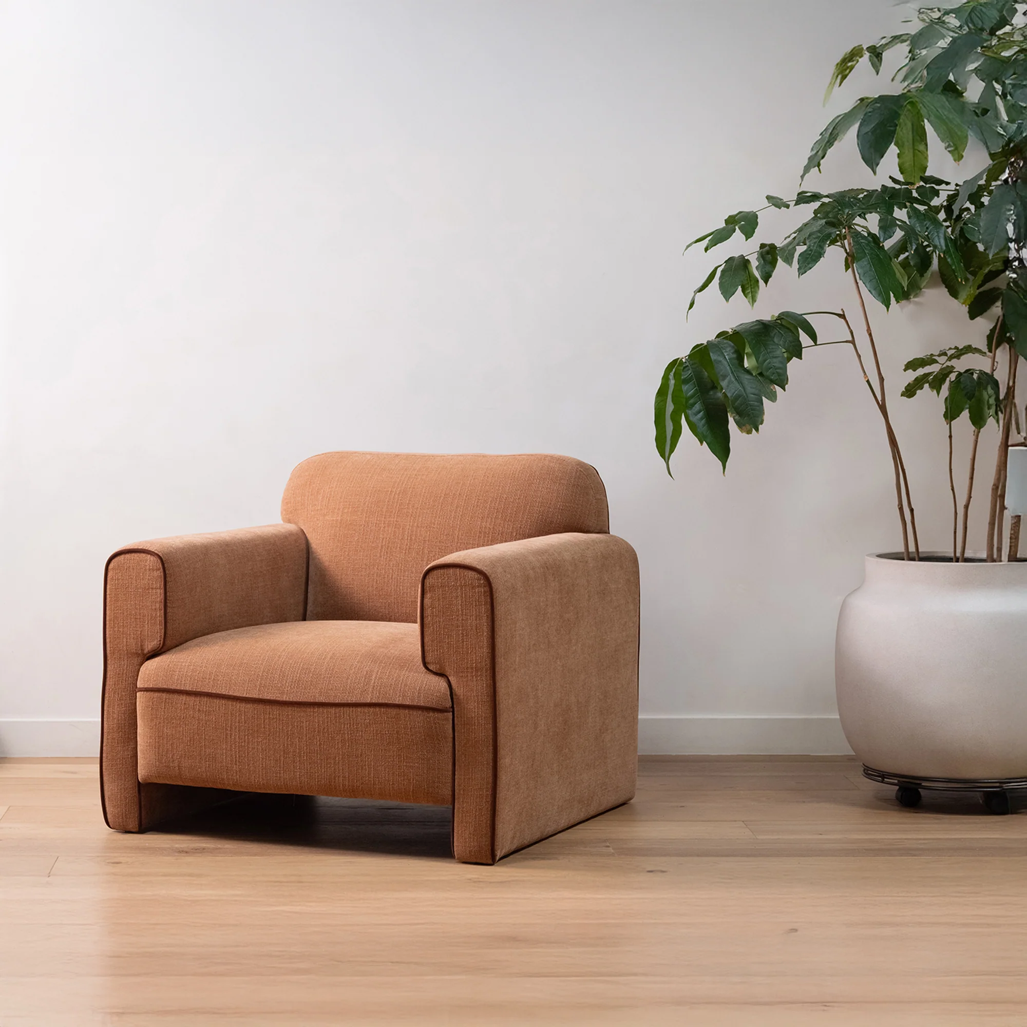 Leo Chair - Image 2