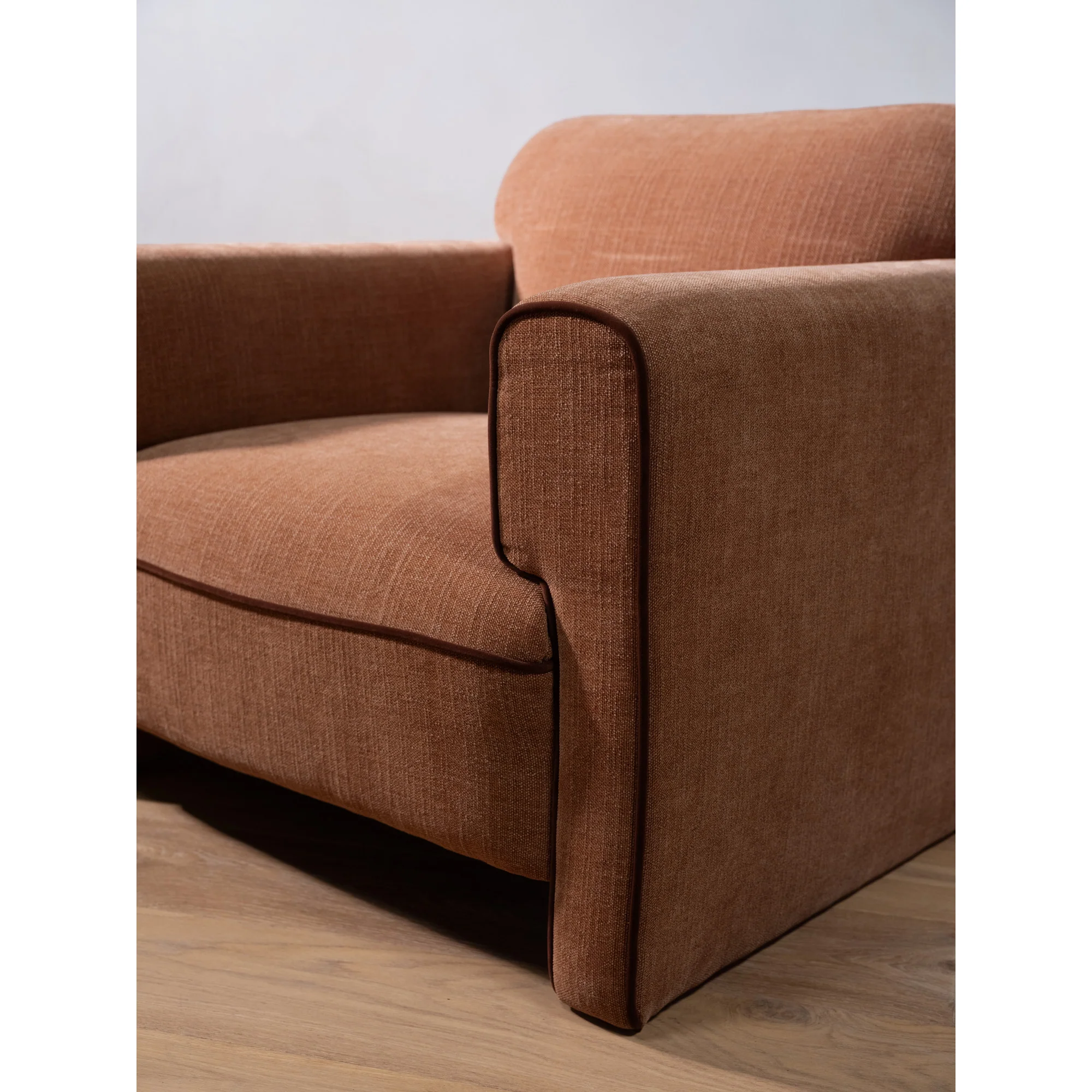 Leo Chair - Image 7