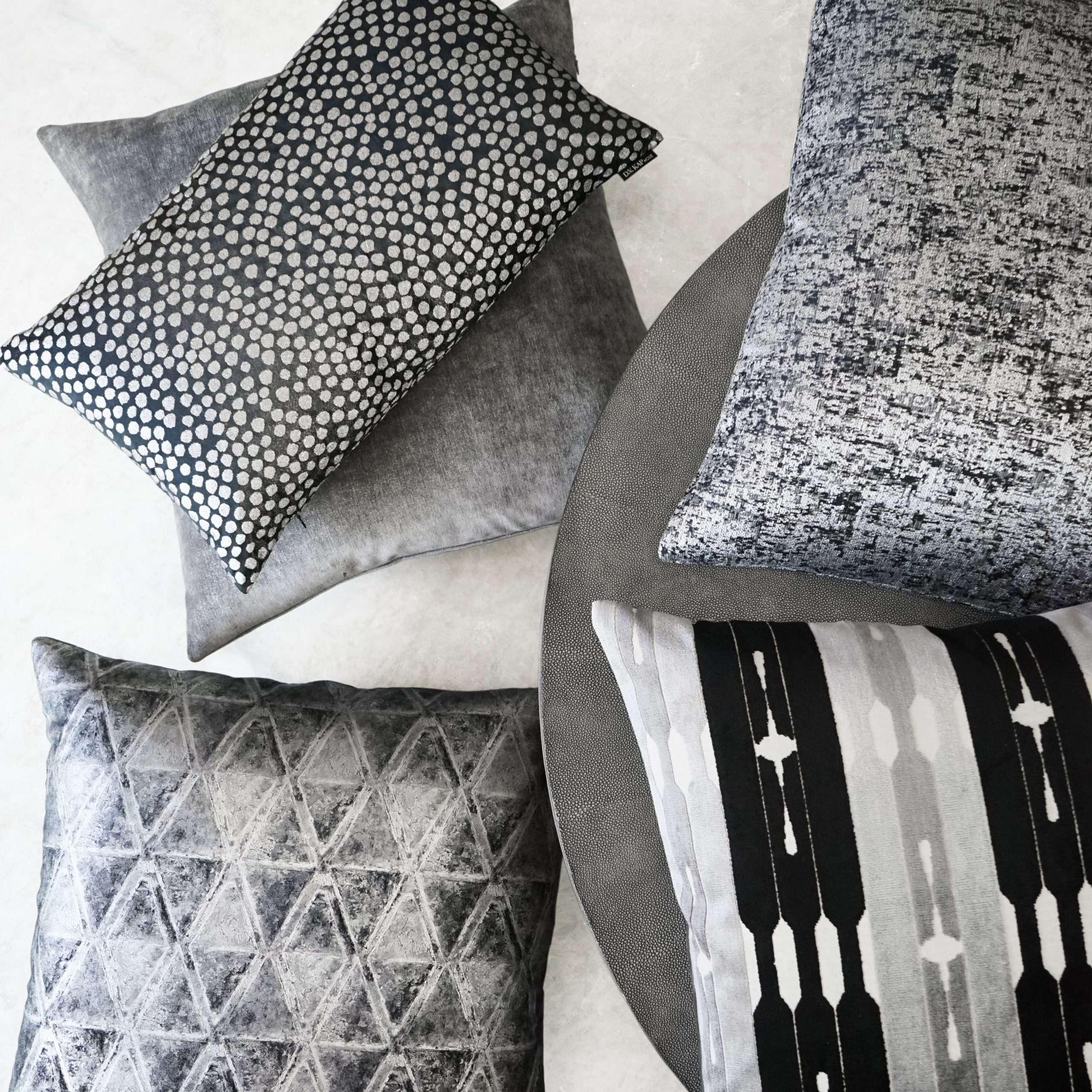 Lustrious Pillow - Image 5