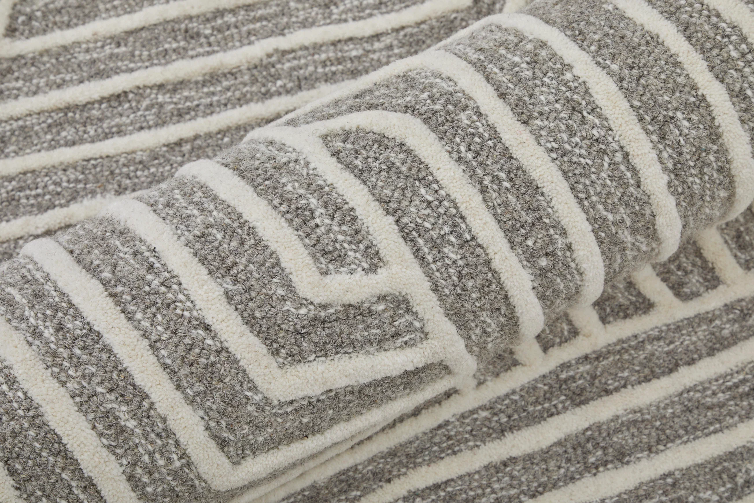 Lytton Modern Geometric - Image 4