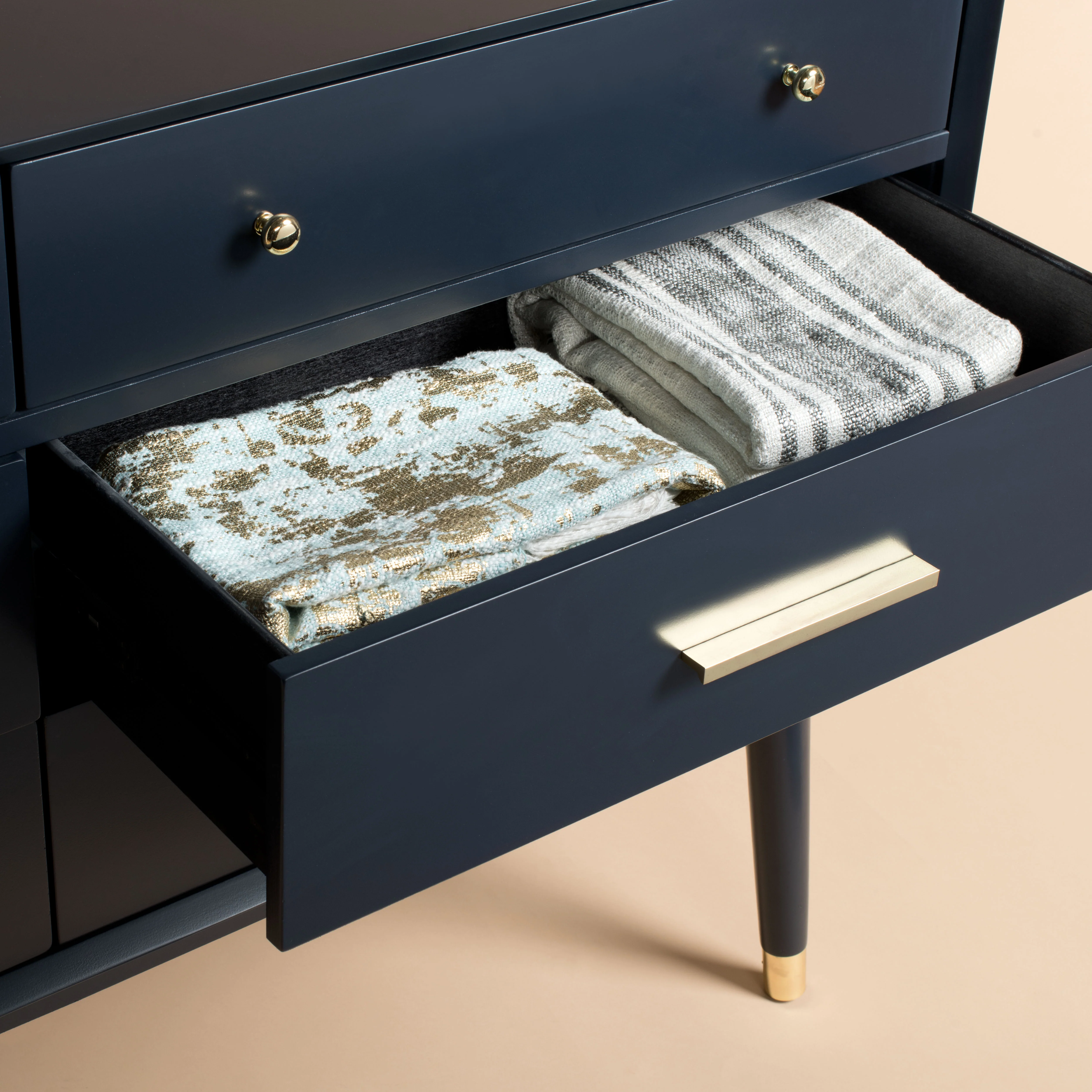 Madden Retro Dresser - Image 45