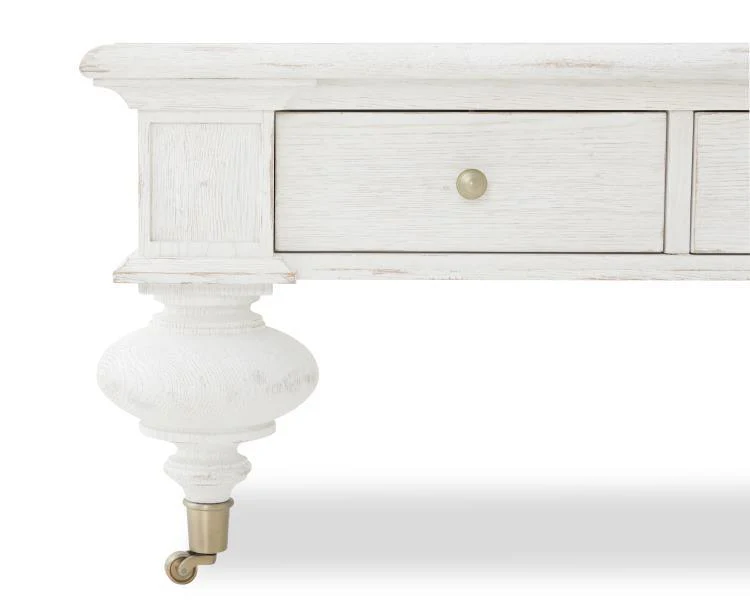 Monarch Grand Oak Cocktail Table - Image 8