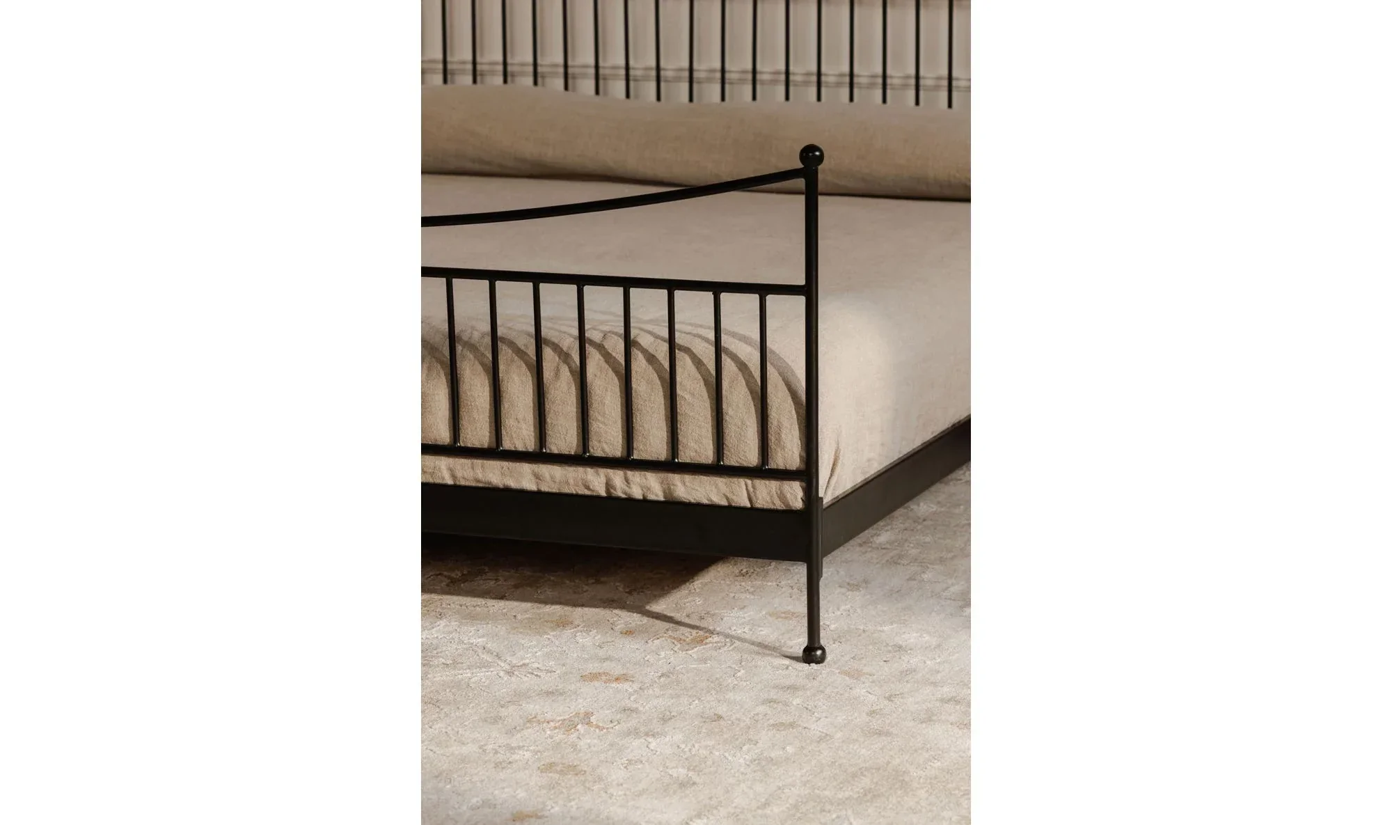 Monet Bed - Image 2