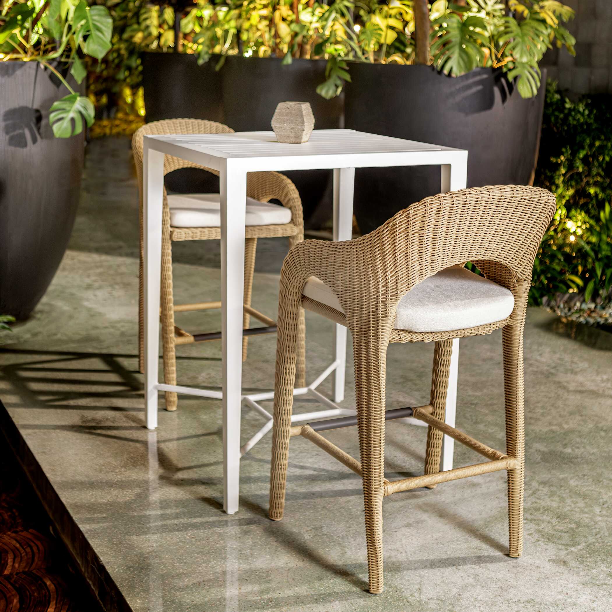 Montellano White Outdoor Bar Table - Image 6