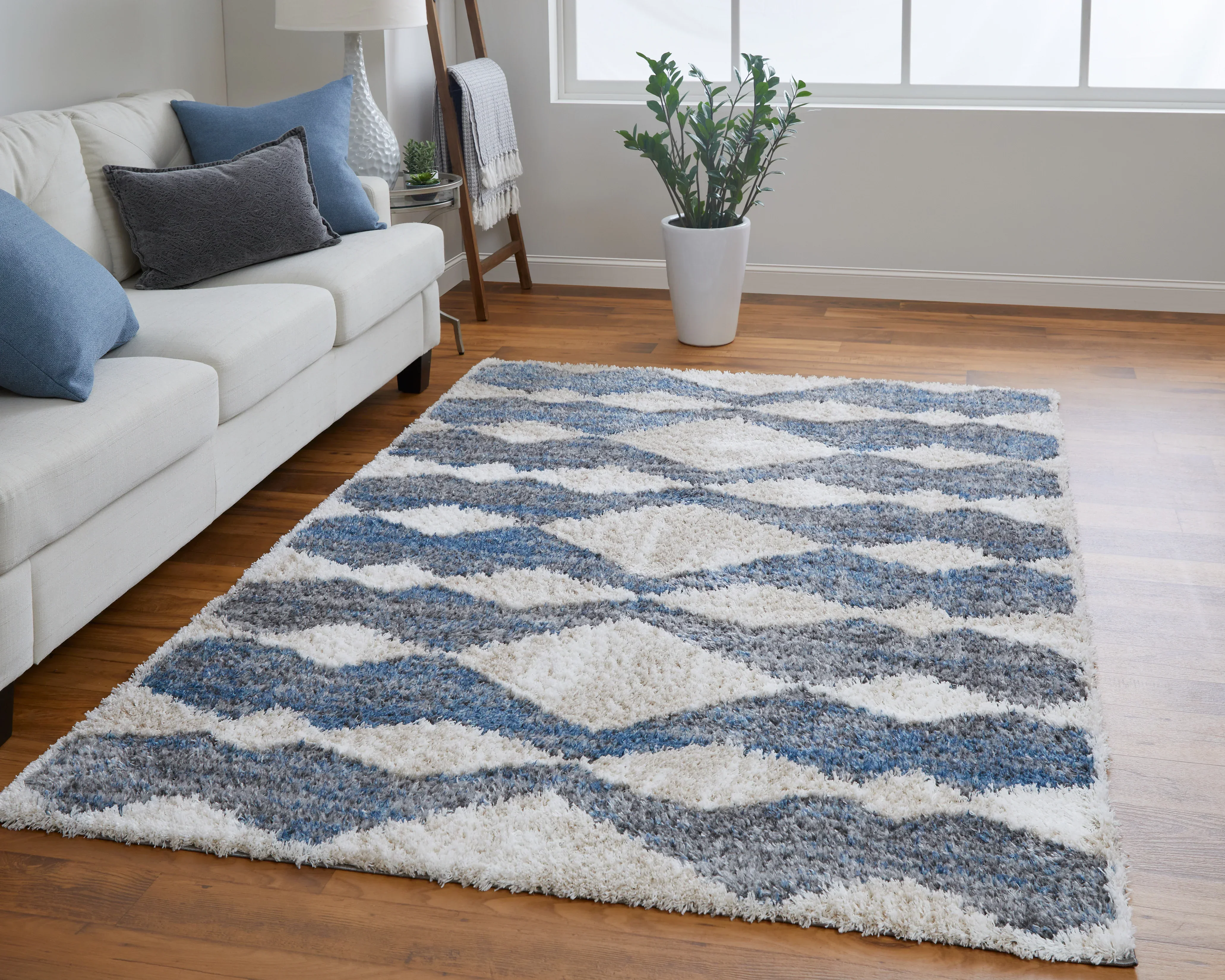Mynka Transitional Diamond - Image 2
