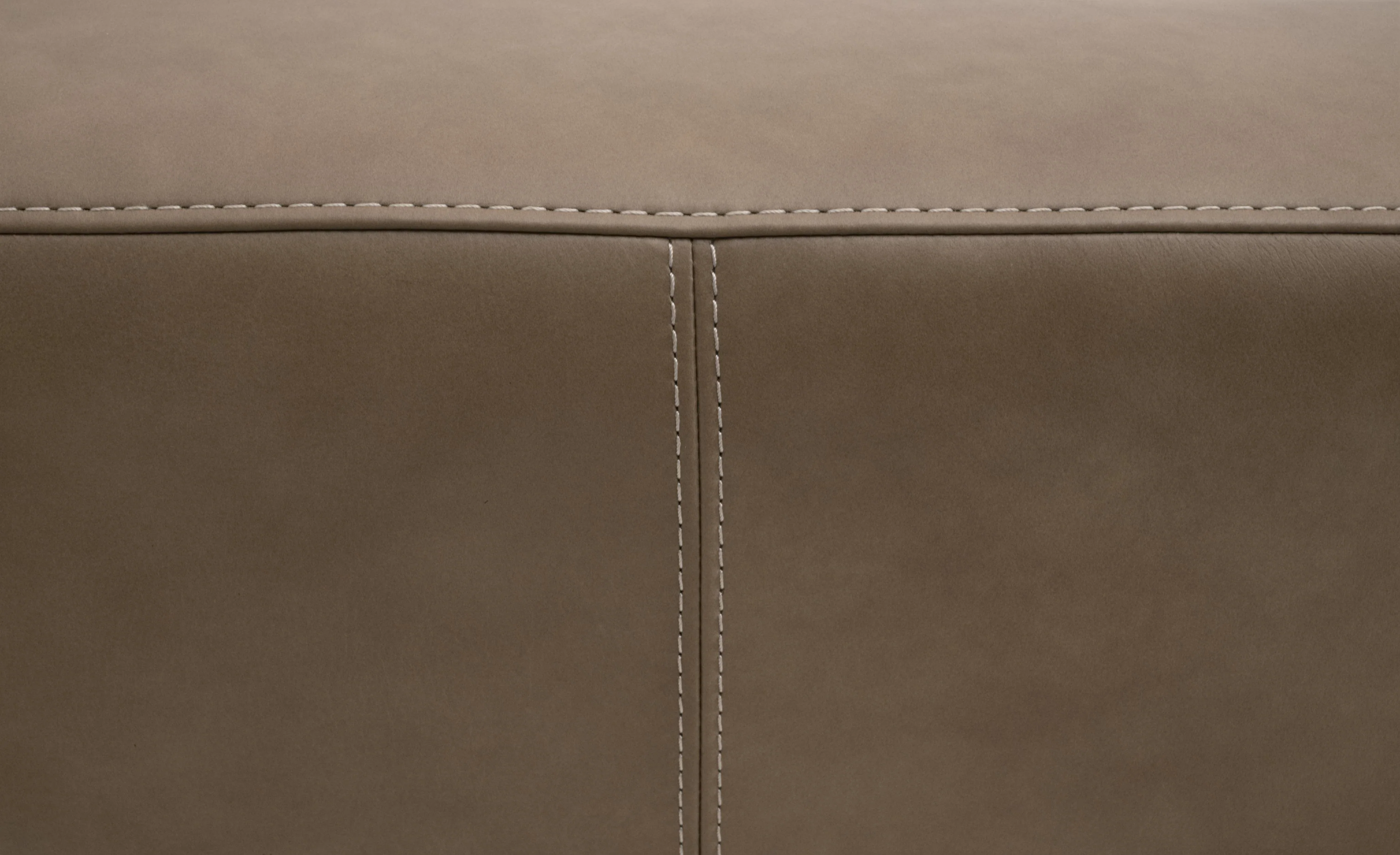 Neiman 95" Taper Arm Sofa - Image 22
