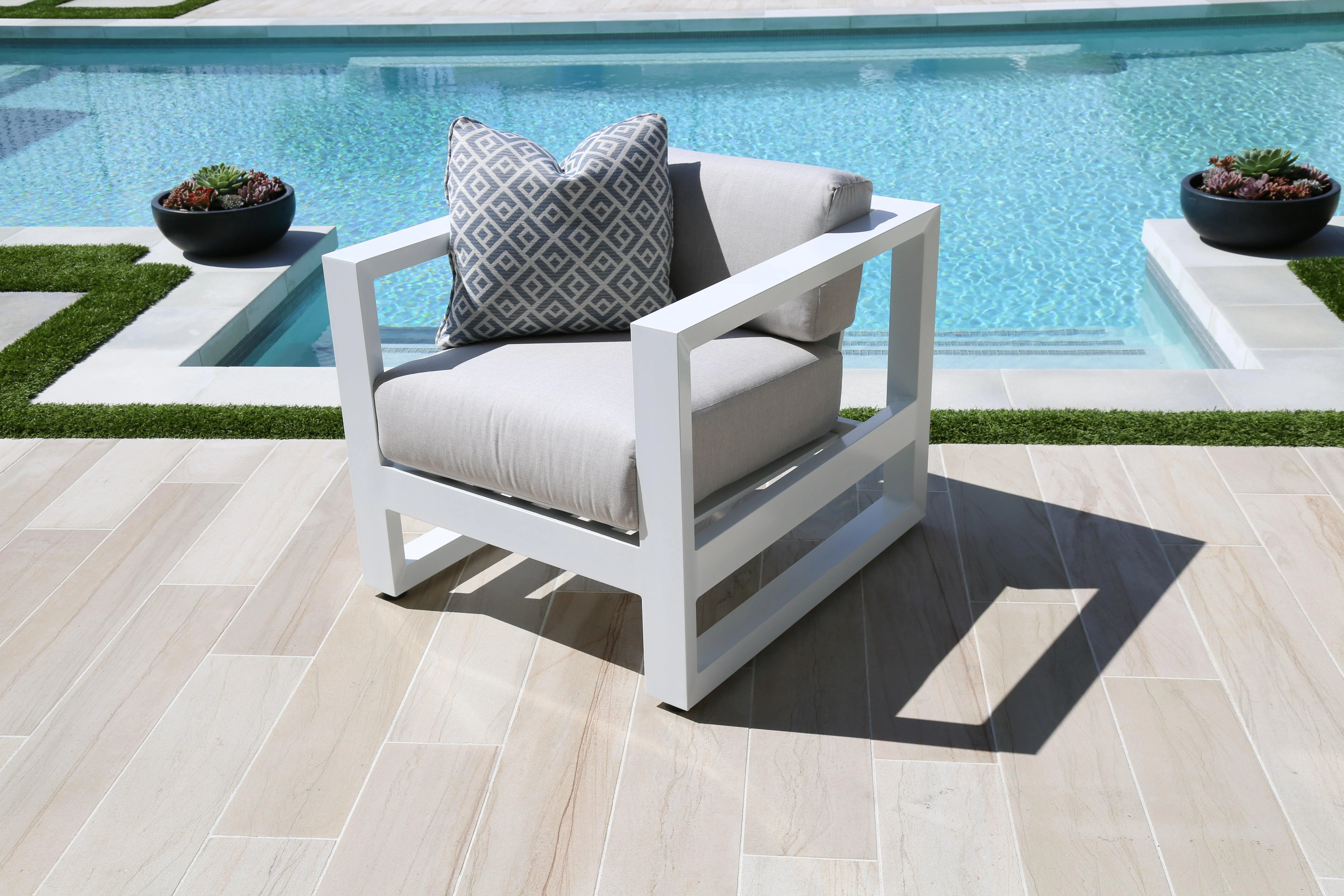 Newport Club Chair - Image 2