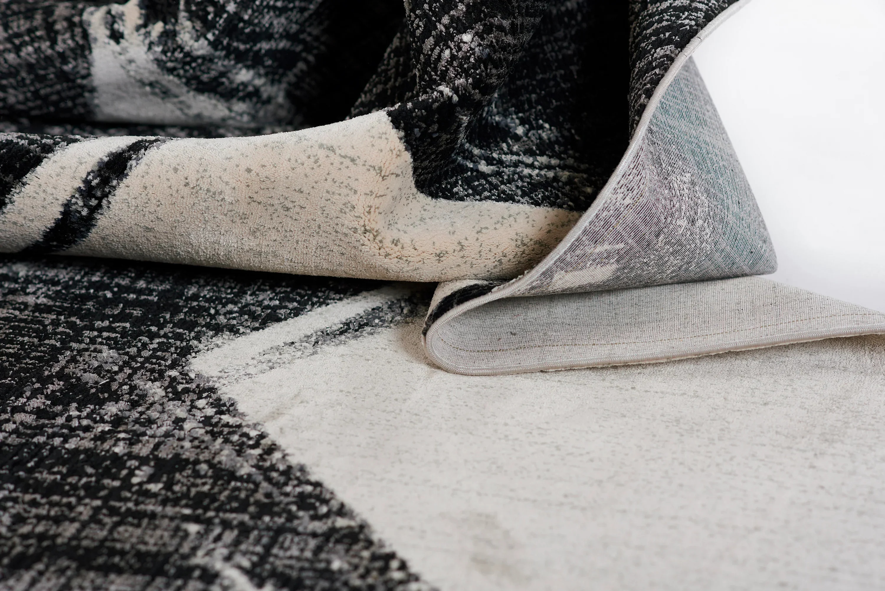 Noho 2 Rug - Image 8