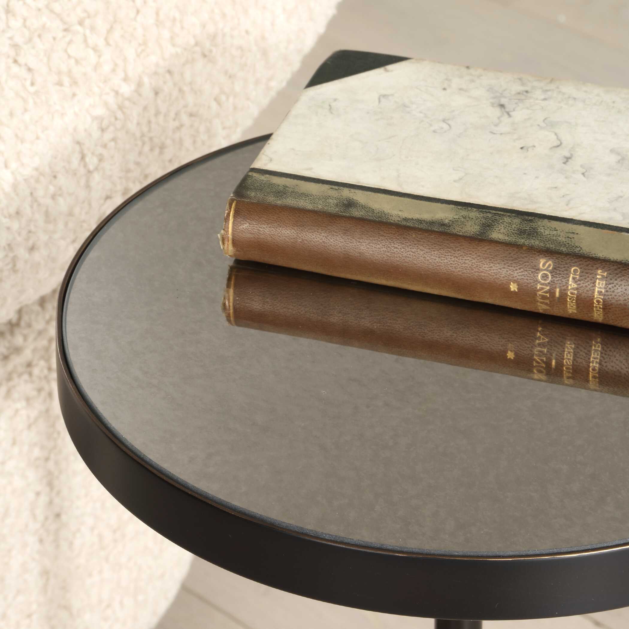 Odesa Marble Accent Table - Image 3