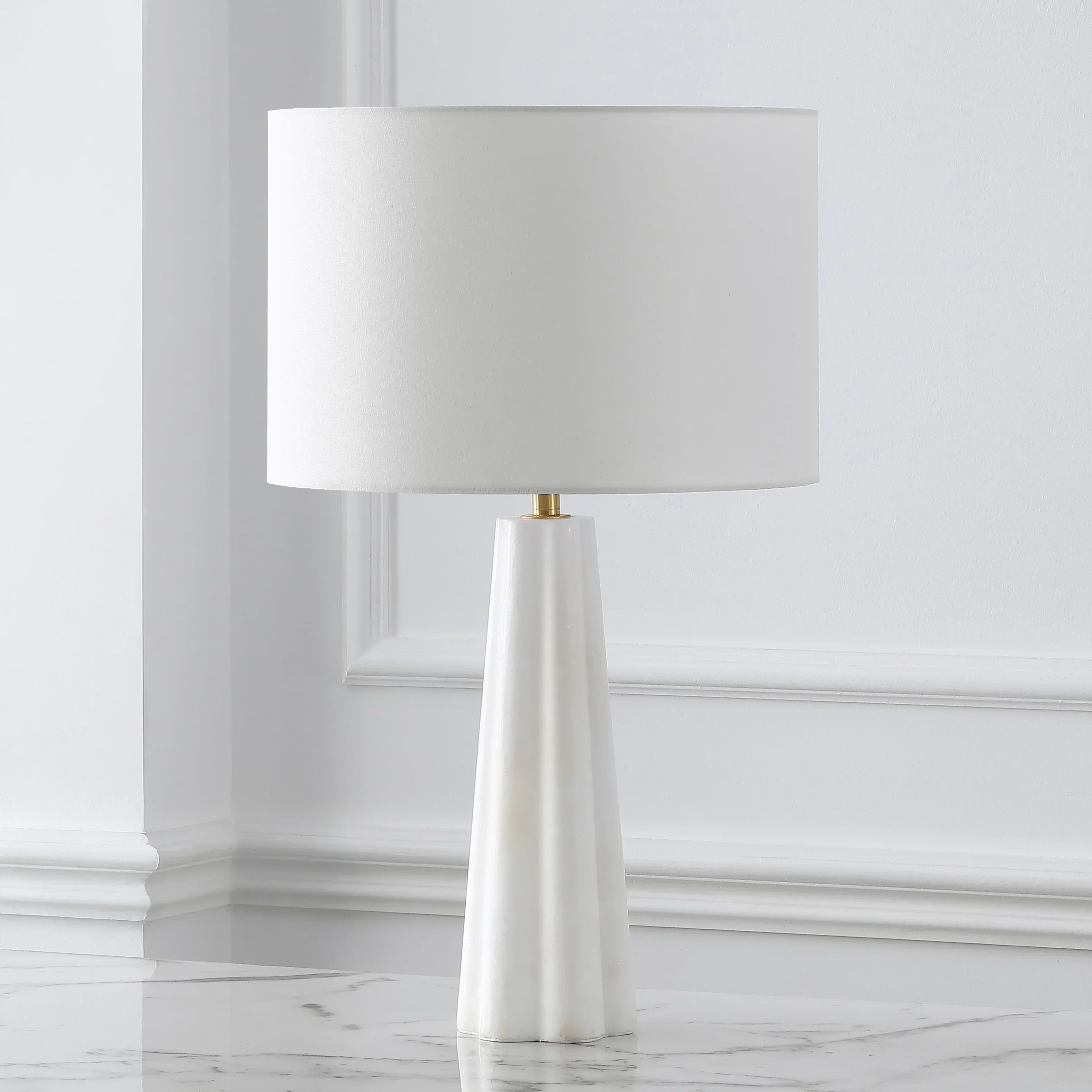 Ophelie Alabaster Ttable Lamp - Image 6