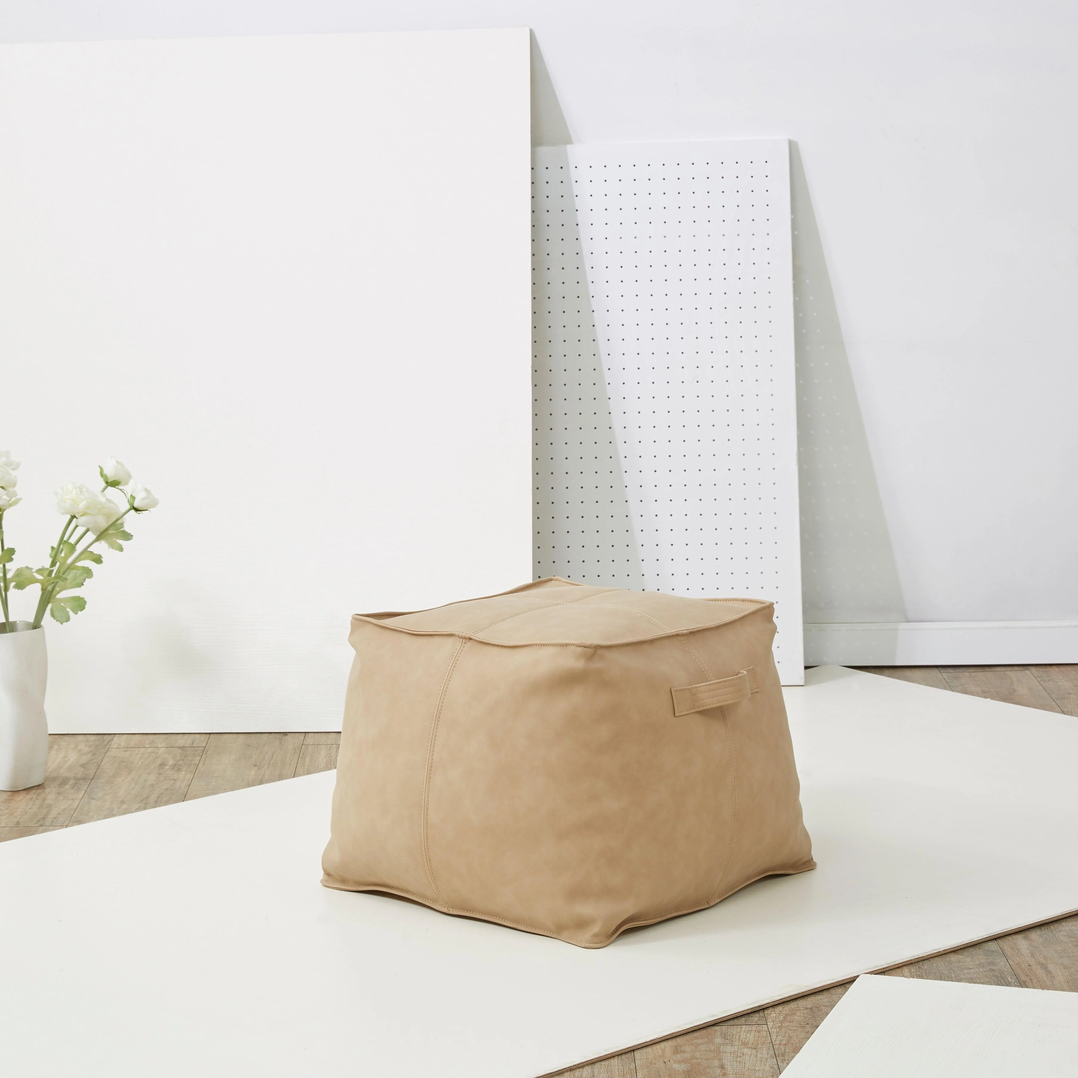 Pablo Vegan Leather Pouf - Image 2