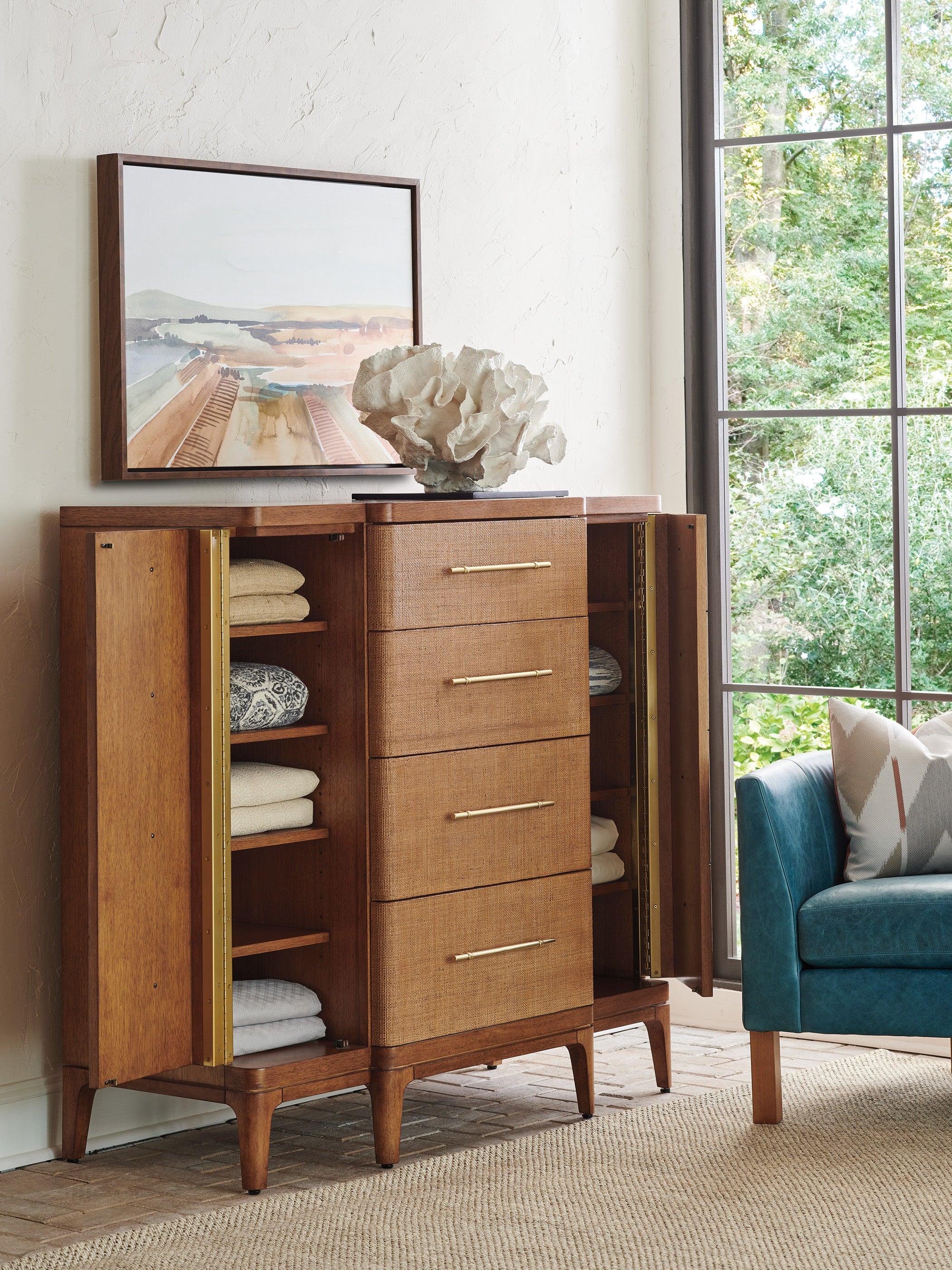 Palm Desert Remington Gentlemans Dresser - Image 3