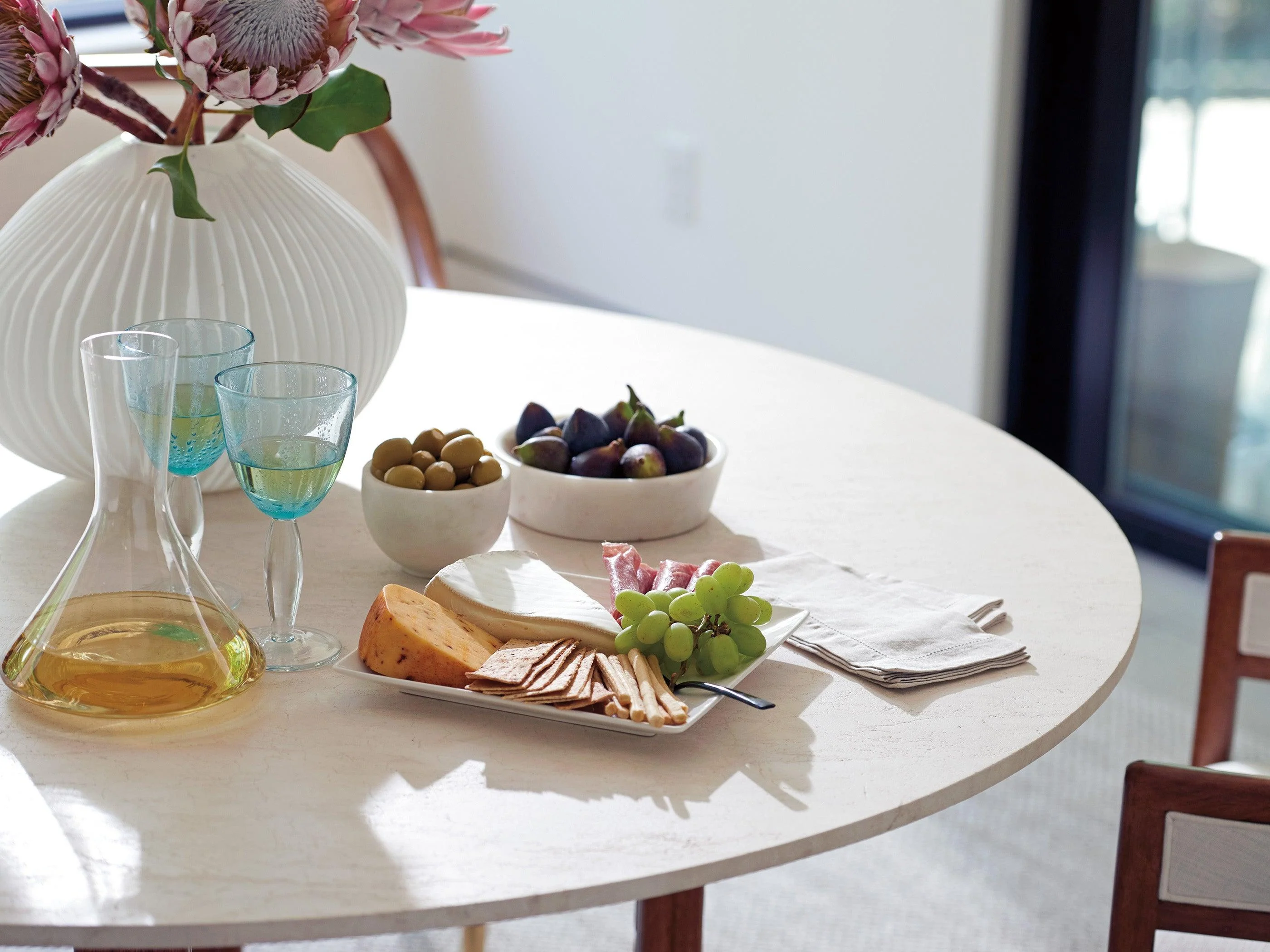 Palm Desert Woodard Marble Top Dining Table - Image 4