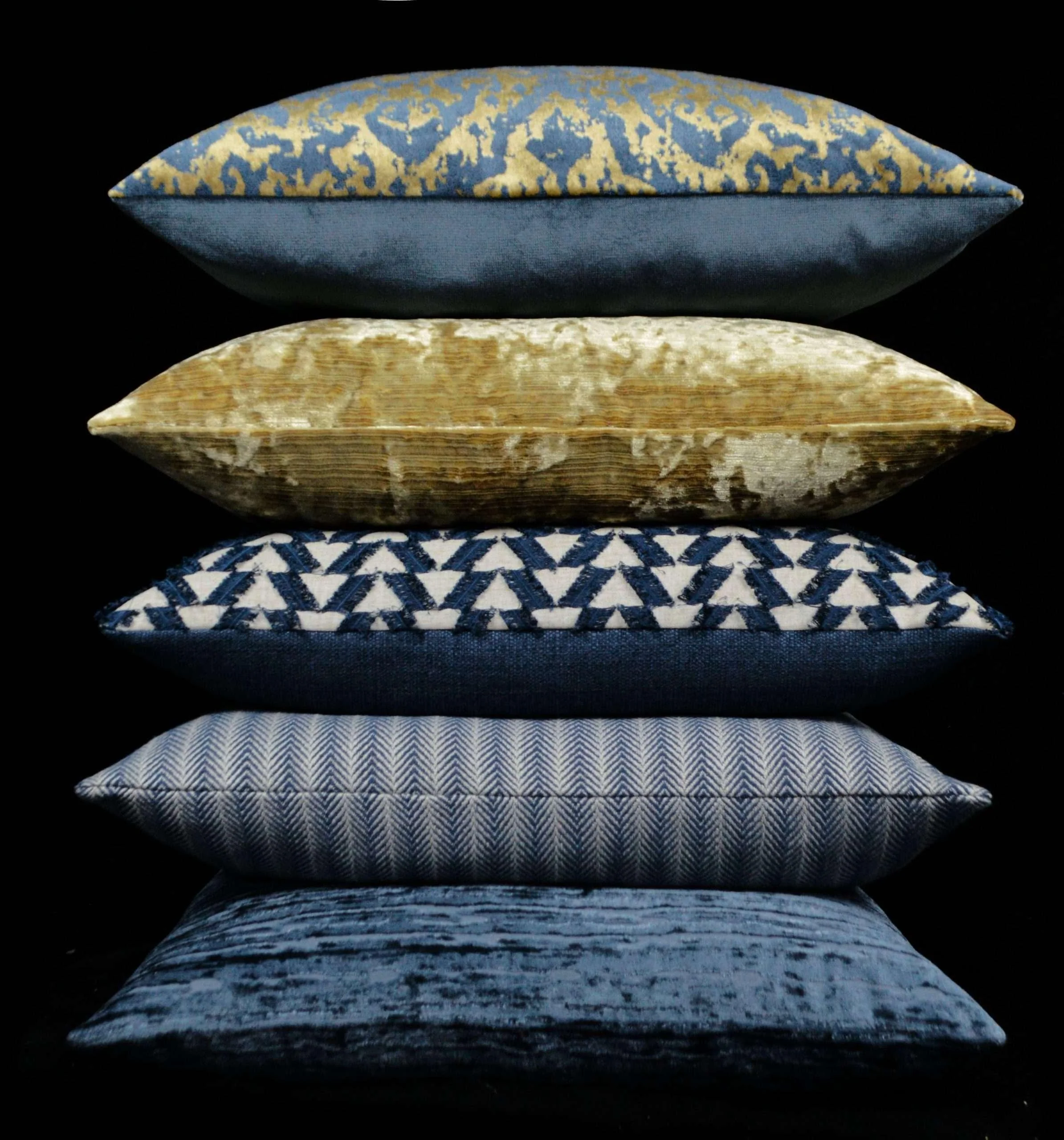 Pantheon Pillow - Image 4
