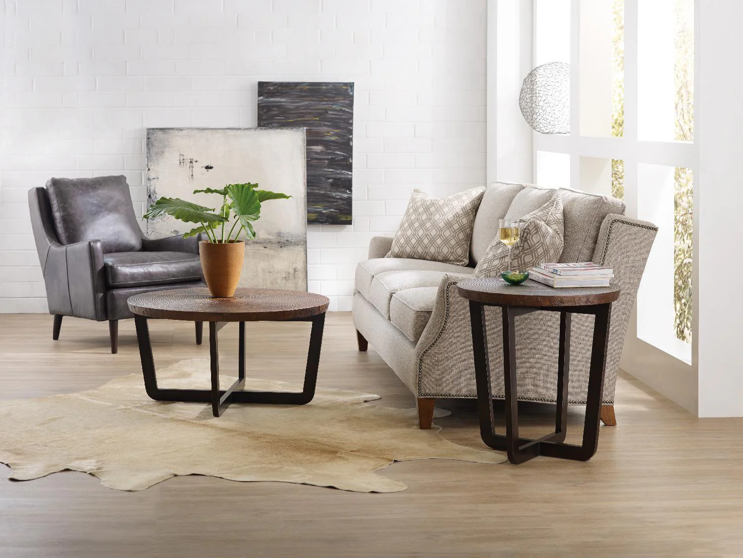 Parkcrest Round End Table - Image 3