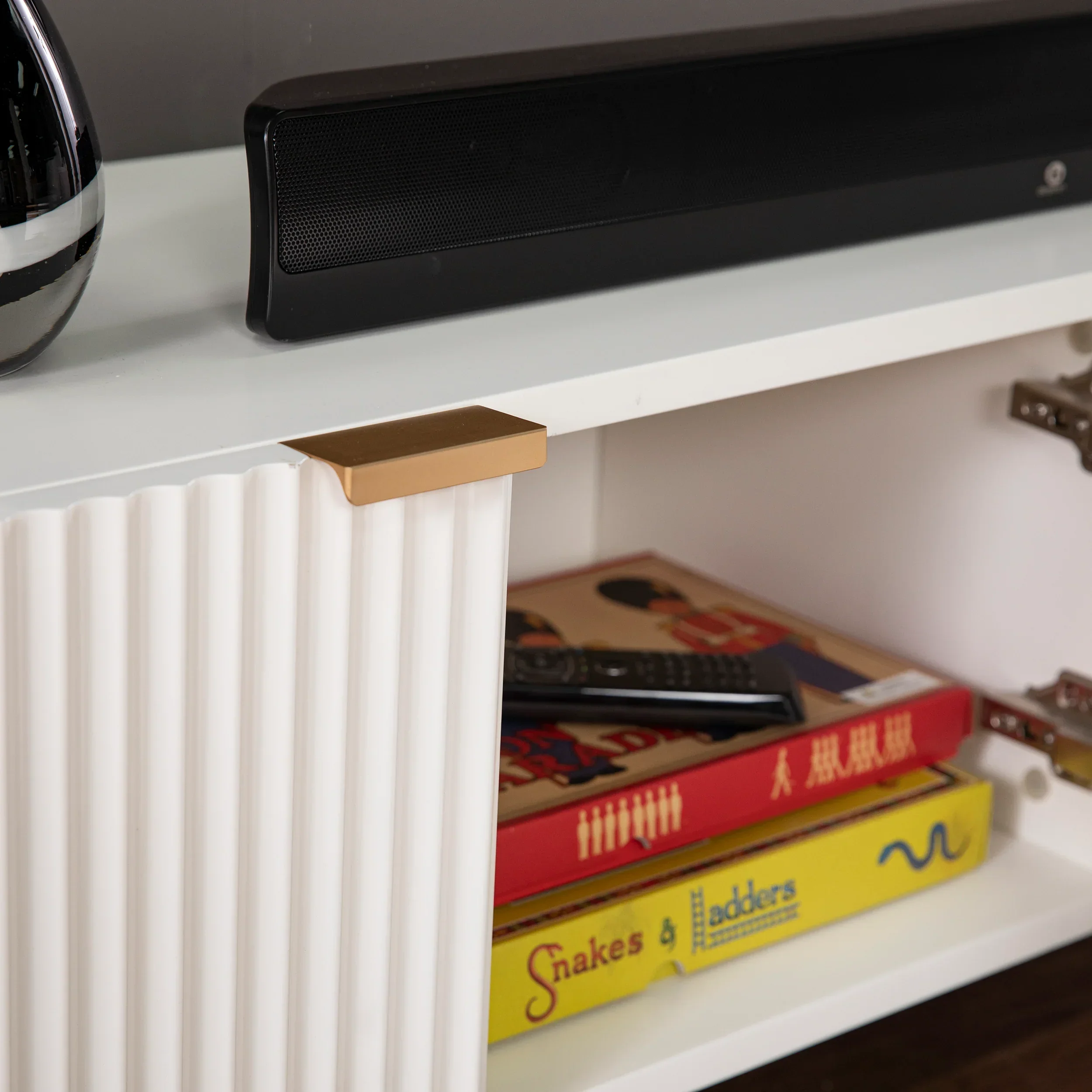 Pilston 4-Door Media Console - Image 6