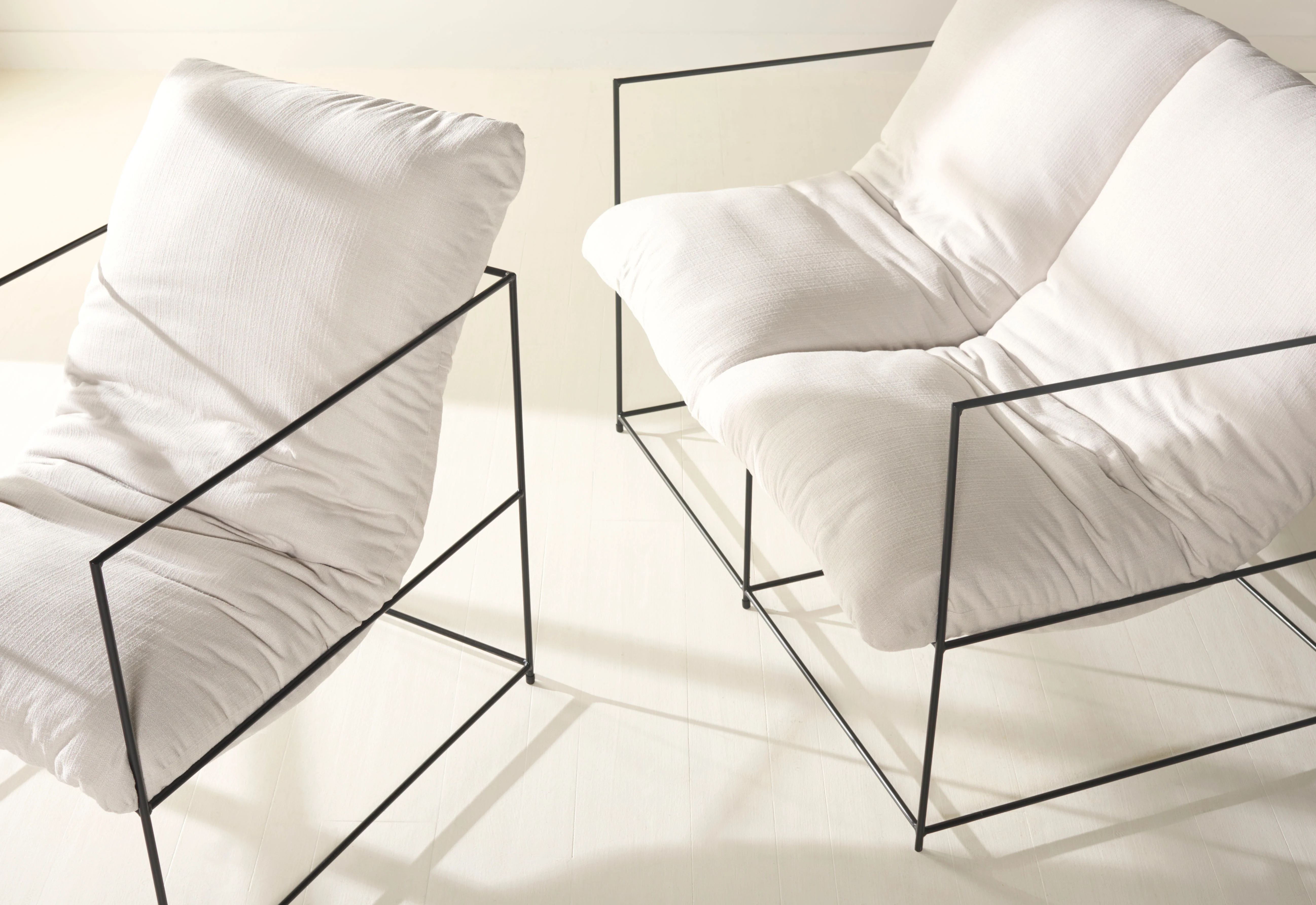 Portland Pillow Top Sofa - Image 9