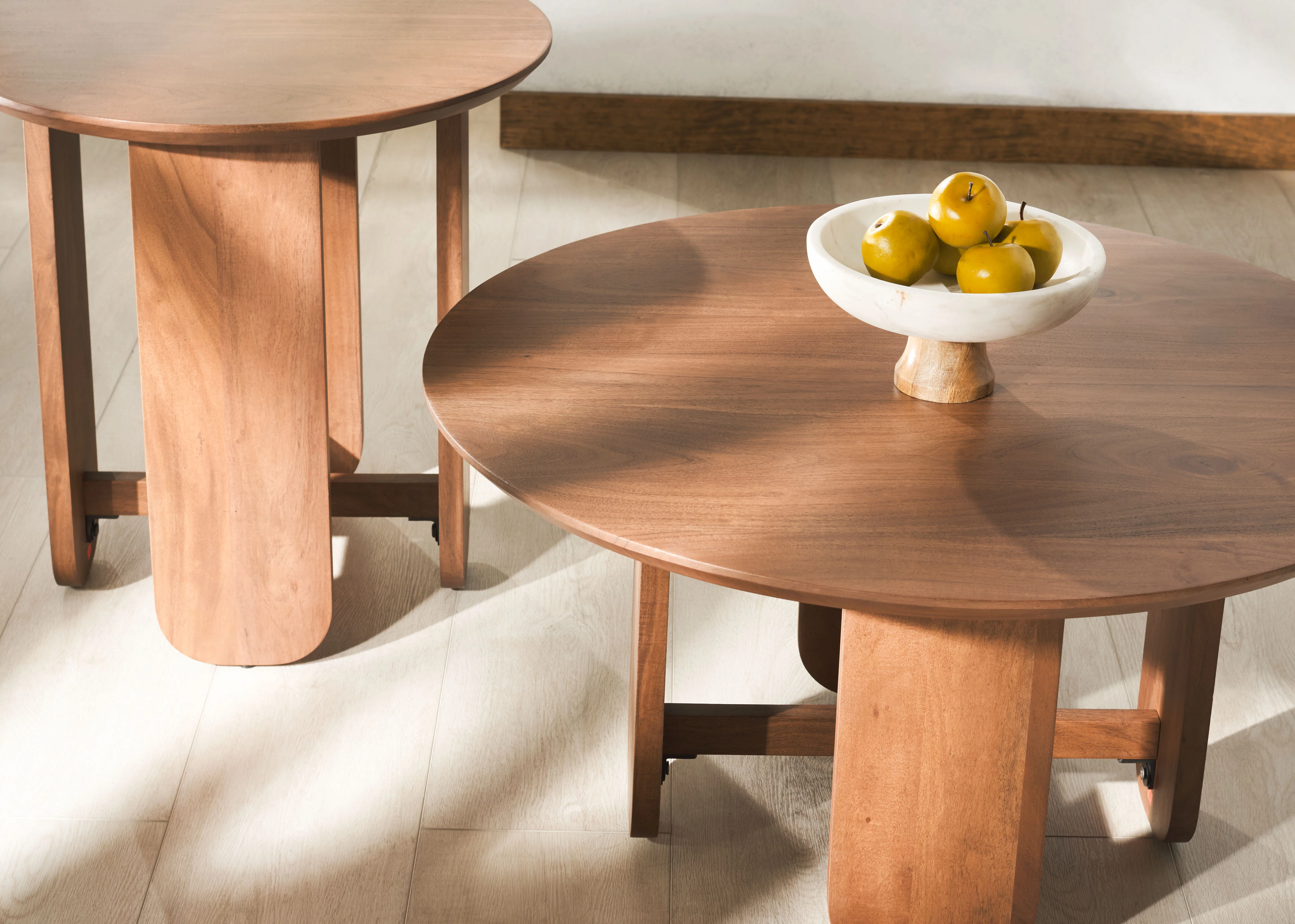 Raybelina Round Wood Coffee Table - Image 11